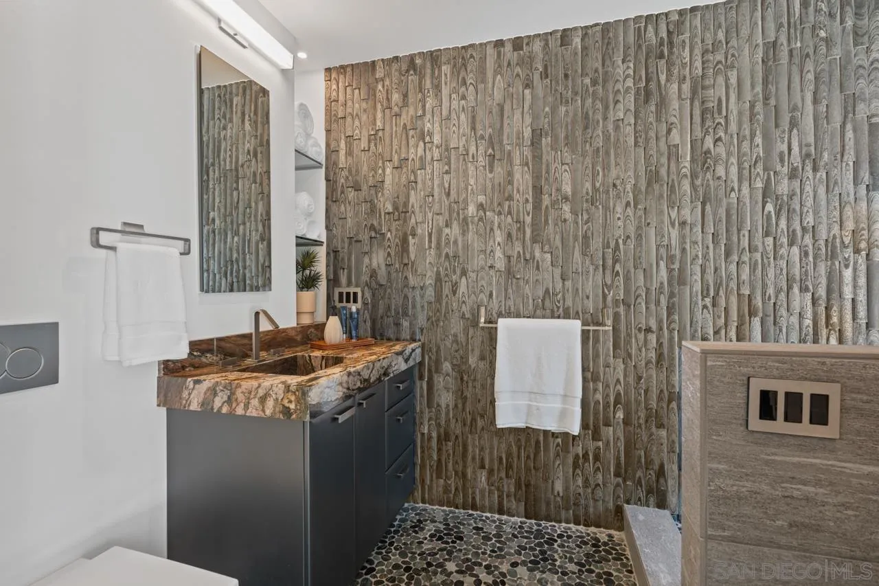 https://cdn.realtyfeed.com/cdn/127/260007416/75ff6e4d14e732613449353c376894cc.webp