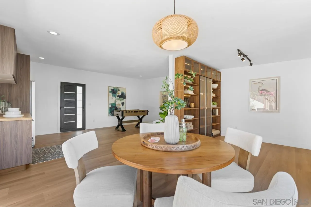 https://cdn.realtyfeed.com/cdn/127/260007416/828939fc7932753593d690a96325512b.webp