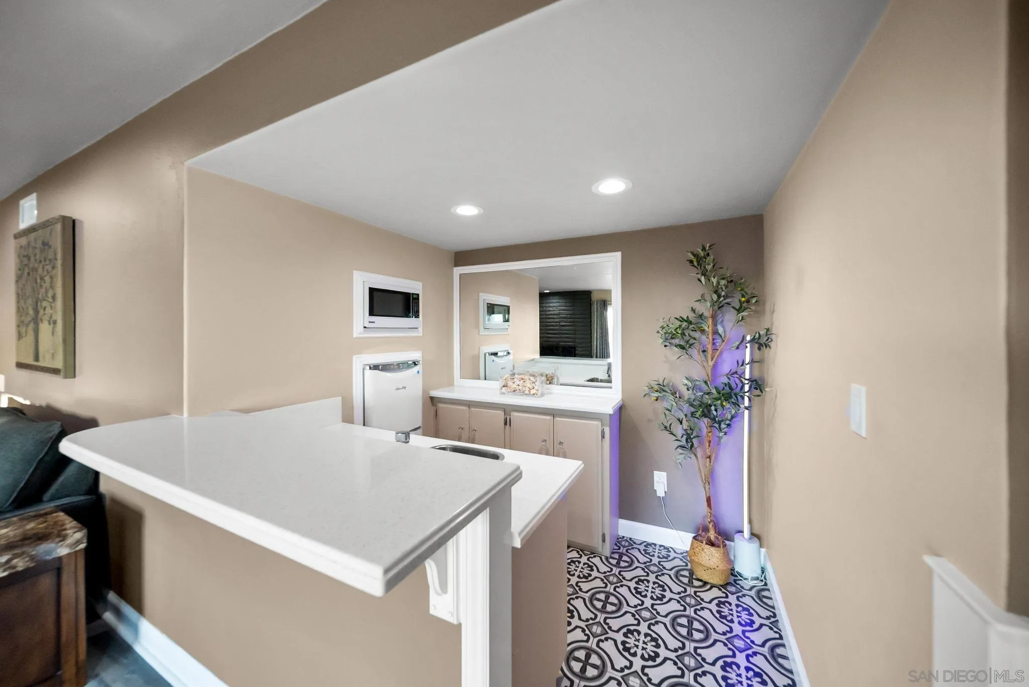 https://cdn.realtyfeed.com/cdn/127/260007425/a3e2da508187107d22f47e70820318d7.webp