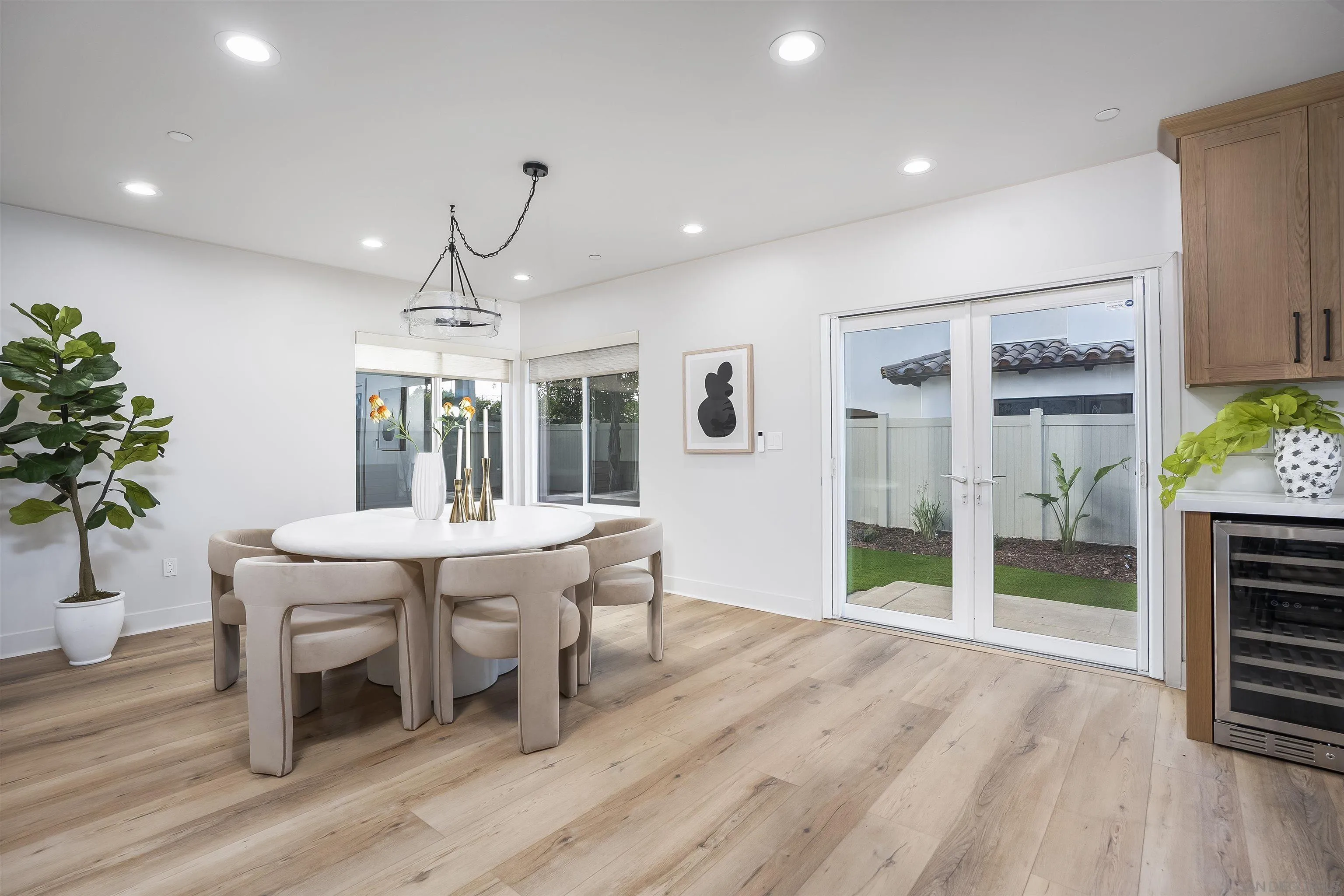 https://cdn.realtyfeed.com/cdn/127/260007428/394ed3c899a23d978ccfe399e0eb417c.webp