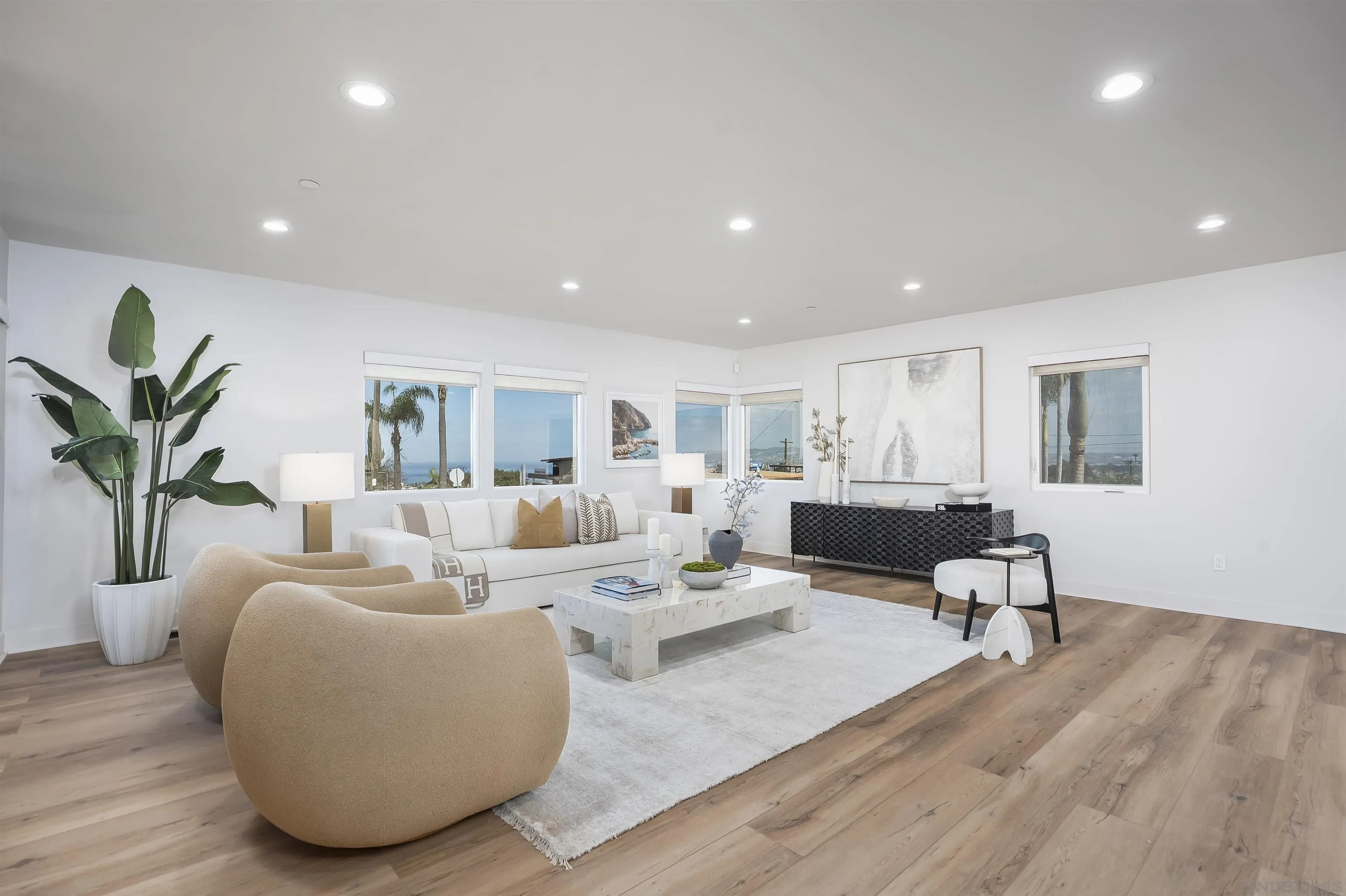 https://cdn.realtyfeed.com/cdn/127/260007428/69b543440d9fb707133186b7dff95edb.webp