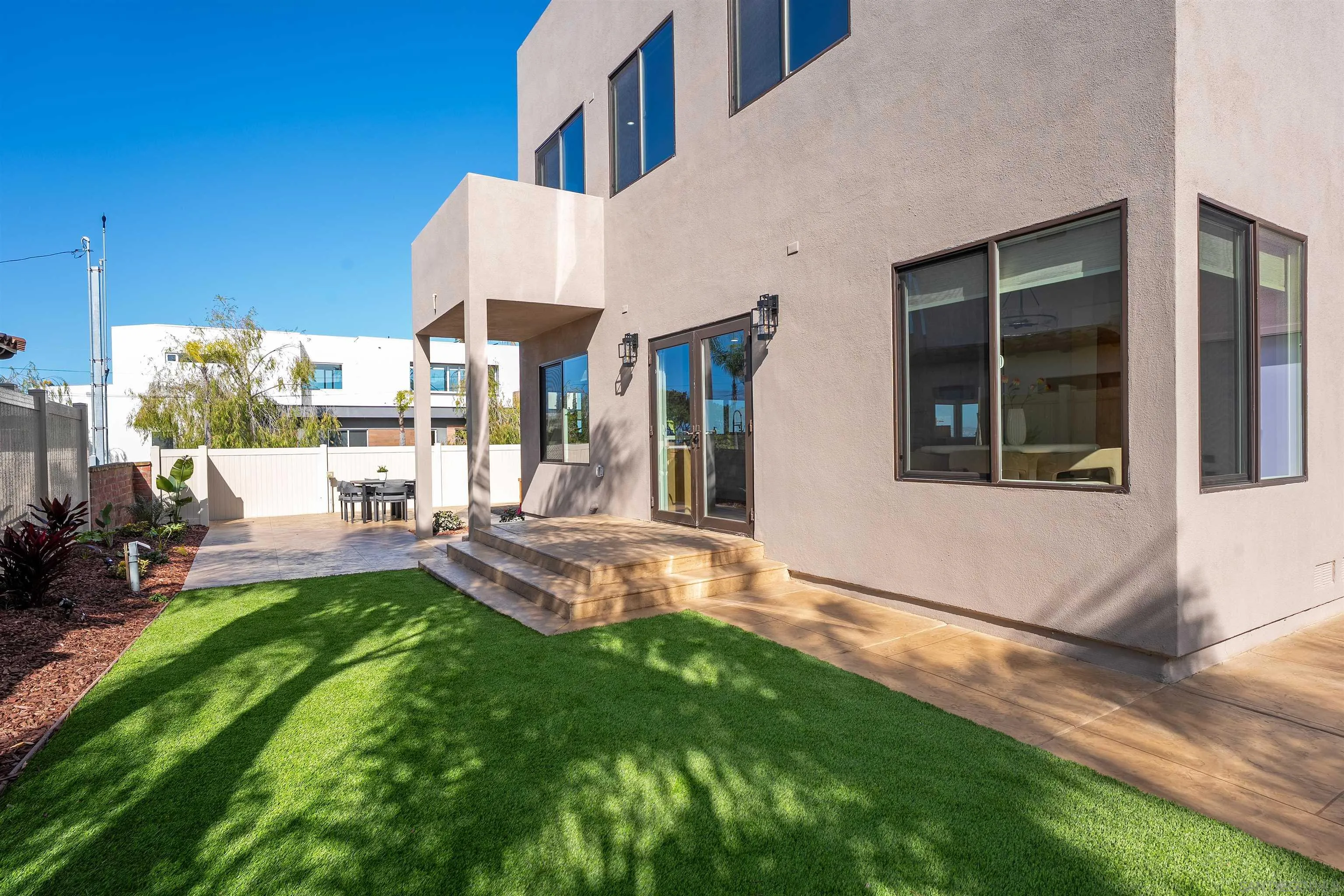 https://cdn.realtyfeed.com/cdn/127/260007428/ebb718800c63ede34e0d9fbf0413b087.webp