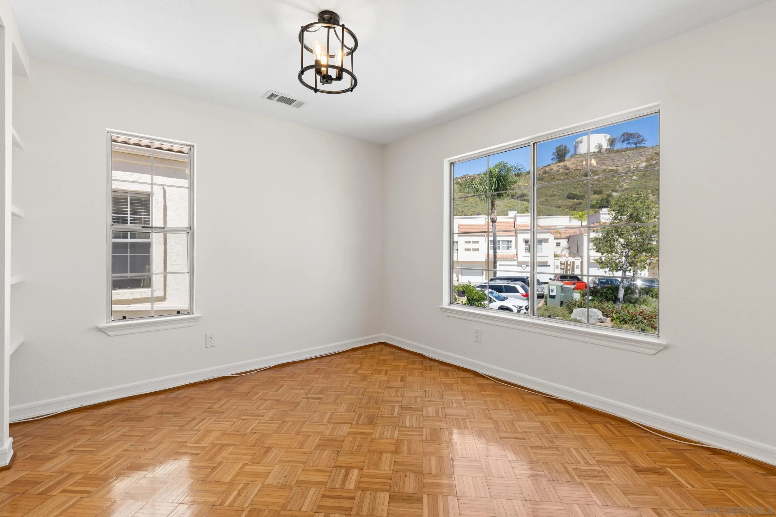 Photo #6: 260007437 Listing: Photo #6