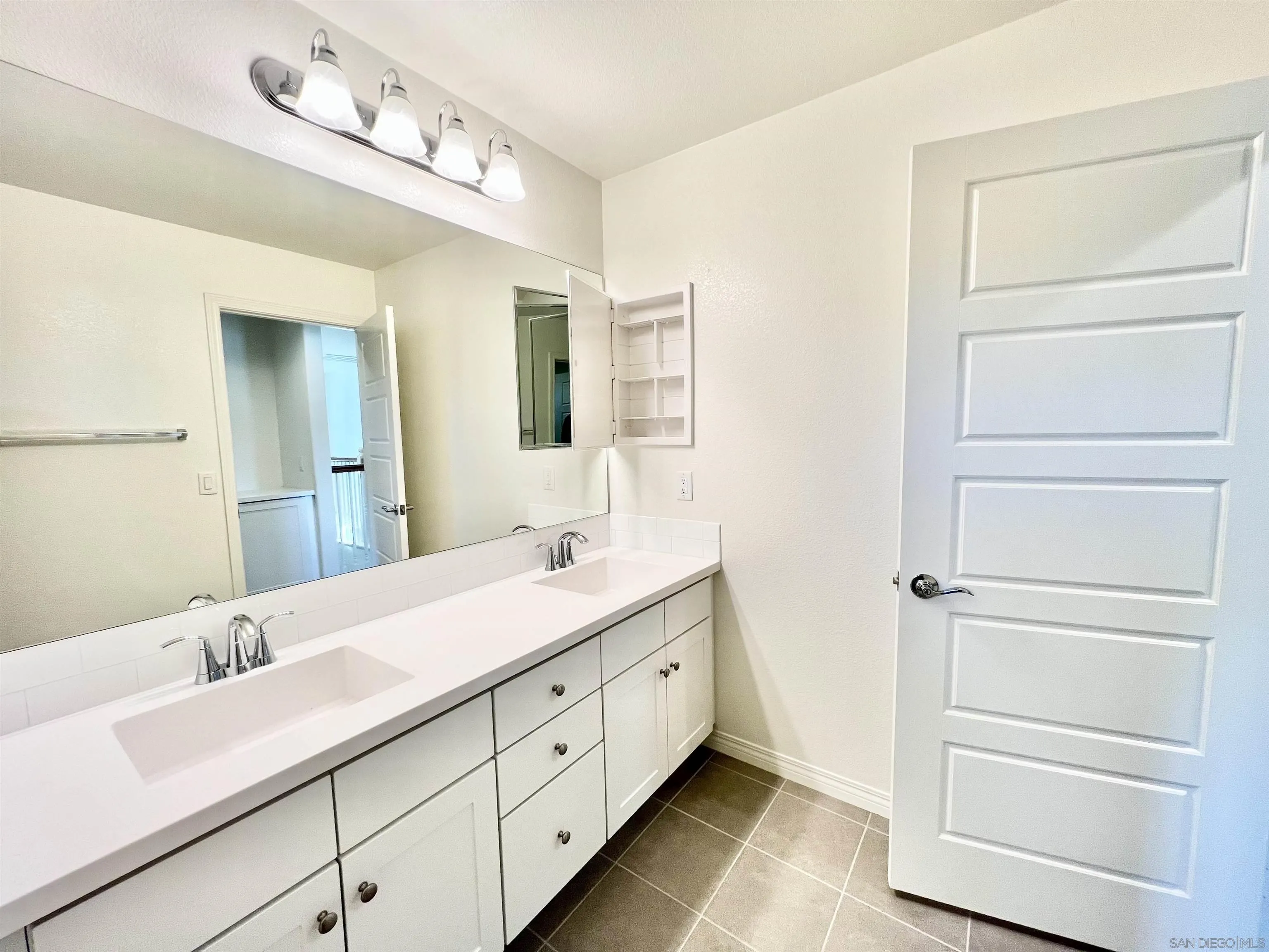 https://cdn.realtyfeed.com/cdn/127/260007440/a3098d341b132d82764ecaf3be029368.webp