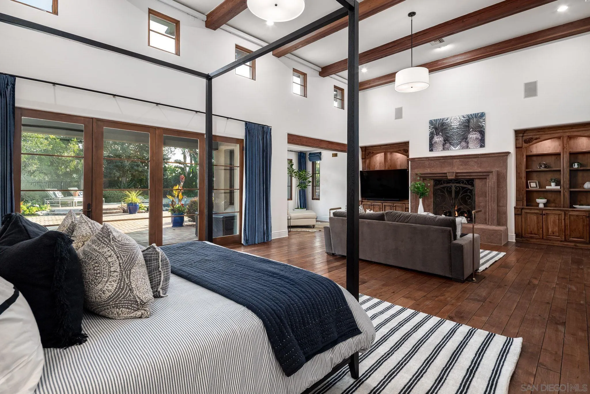 https://cdn.realtyfeed.com/cdn/127/260007447/107003396a98b199d0b1dd6fe3d66cc0.webp