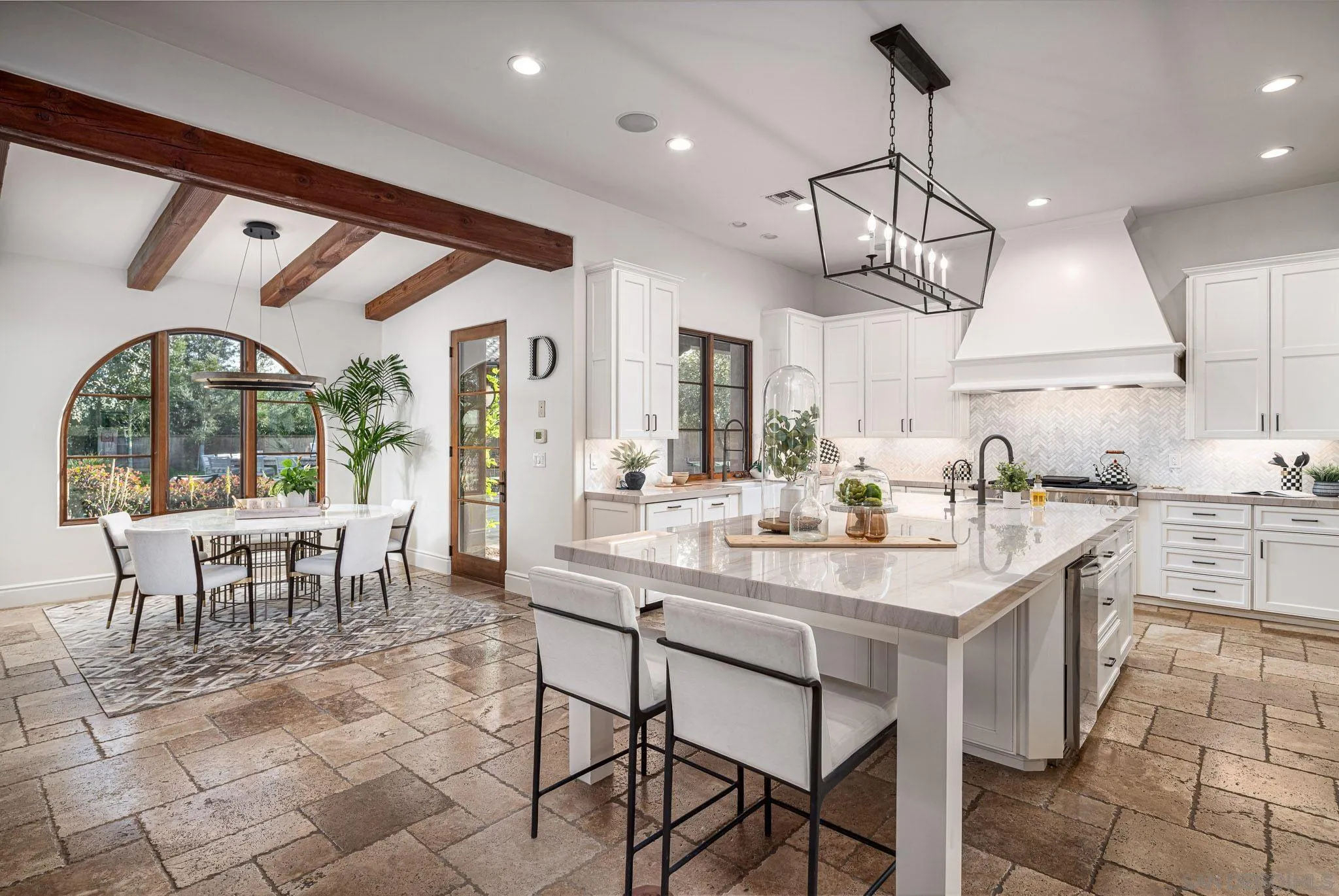https://cdn.realtyfeed.com/cdn/127/260007447/560c09b0f8d797dacc163b063229fbaf.webp