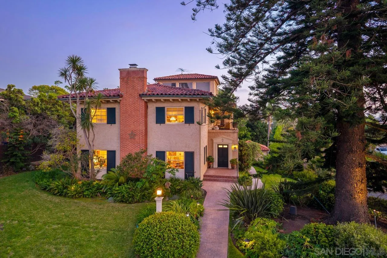 https://cdn.realtyfeed.com/cdn/127/260007448/f9851338c4dcfd154d3be2a351ceb613.webp