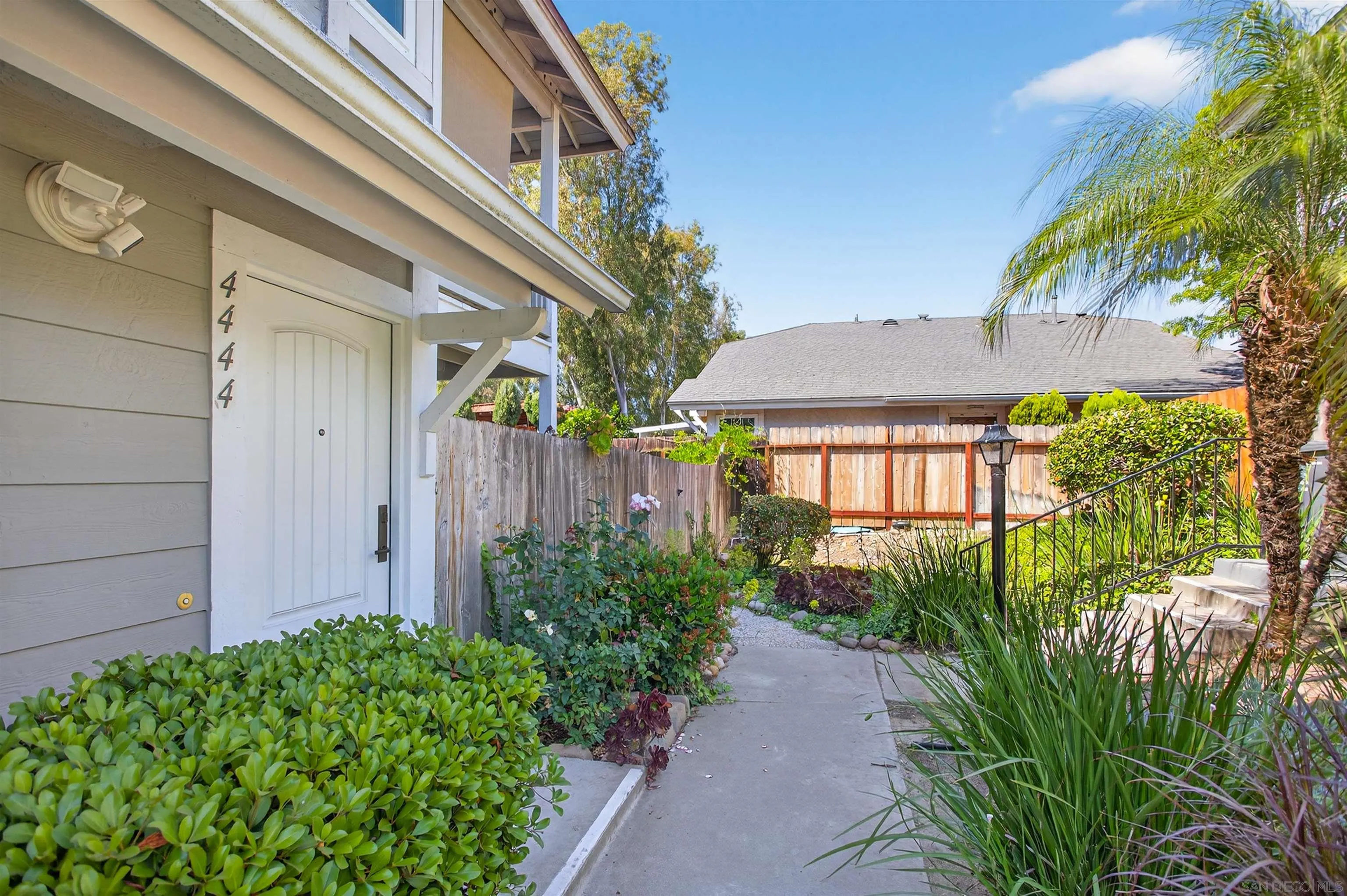 https://cdn.realtyfeed.com/cdn/127/260007449/4567ebc985b526ab530bddb9342bd4bb.webp