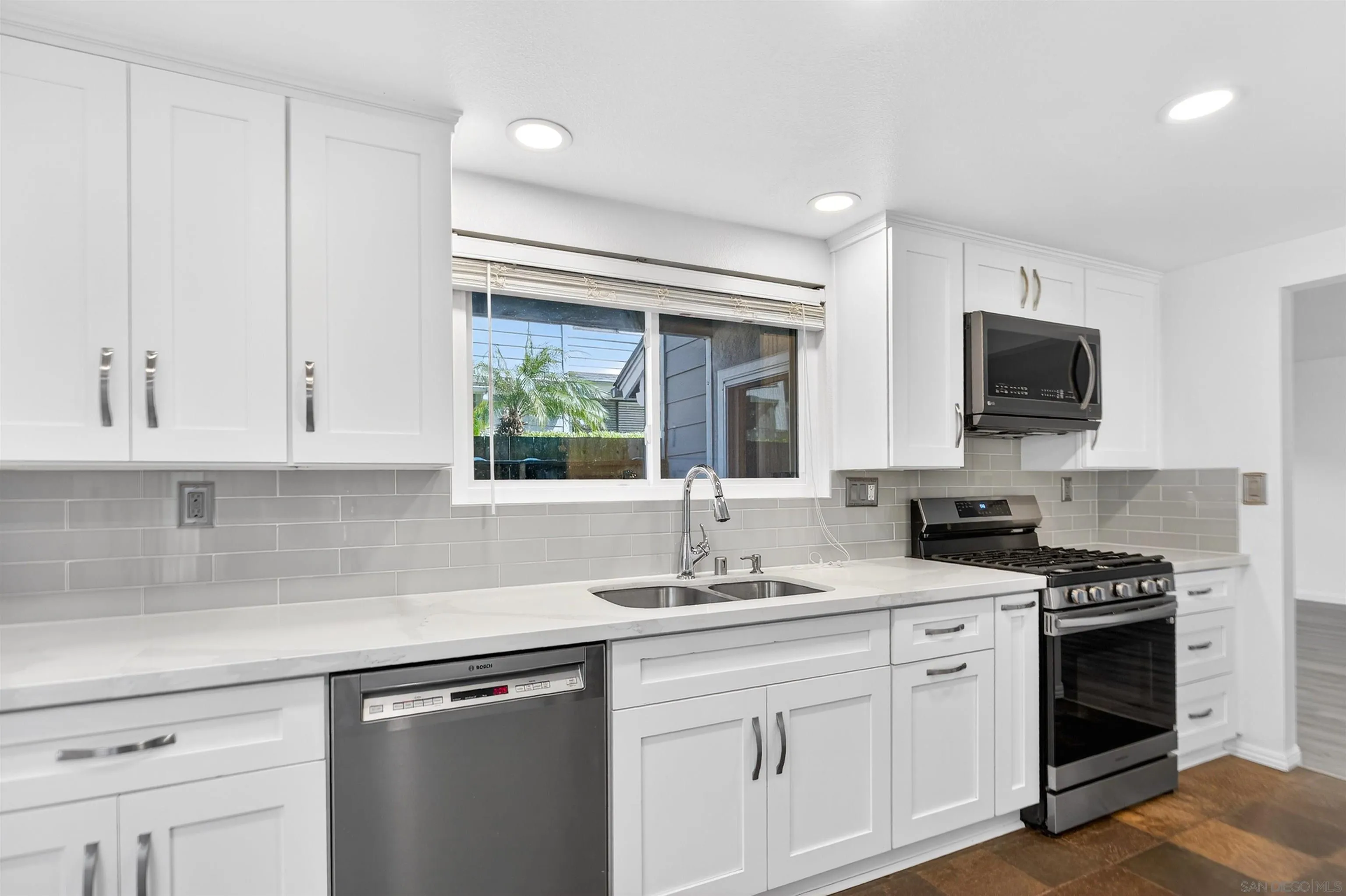https://cdn.realtyfeed.com/cdn/127/260007449/bac65304d3dfc7fdb6cc6f9391d6b1b1.webp