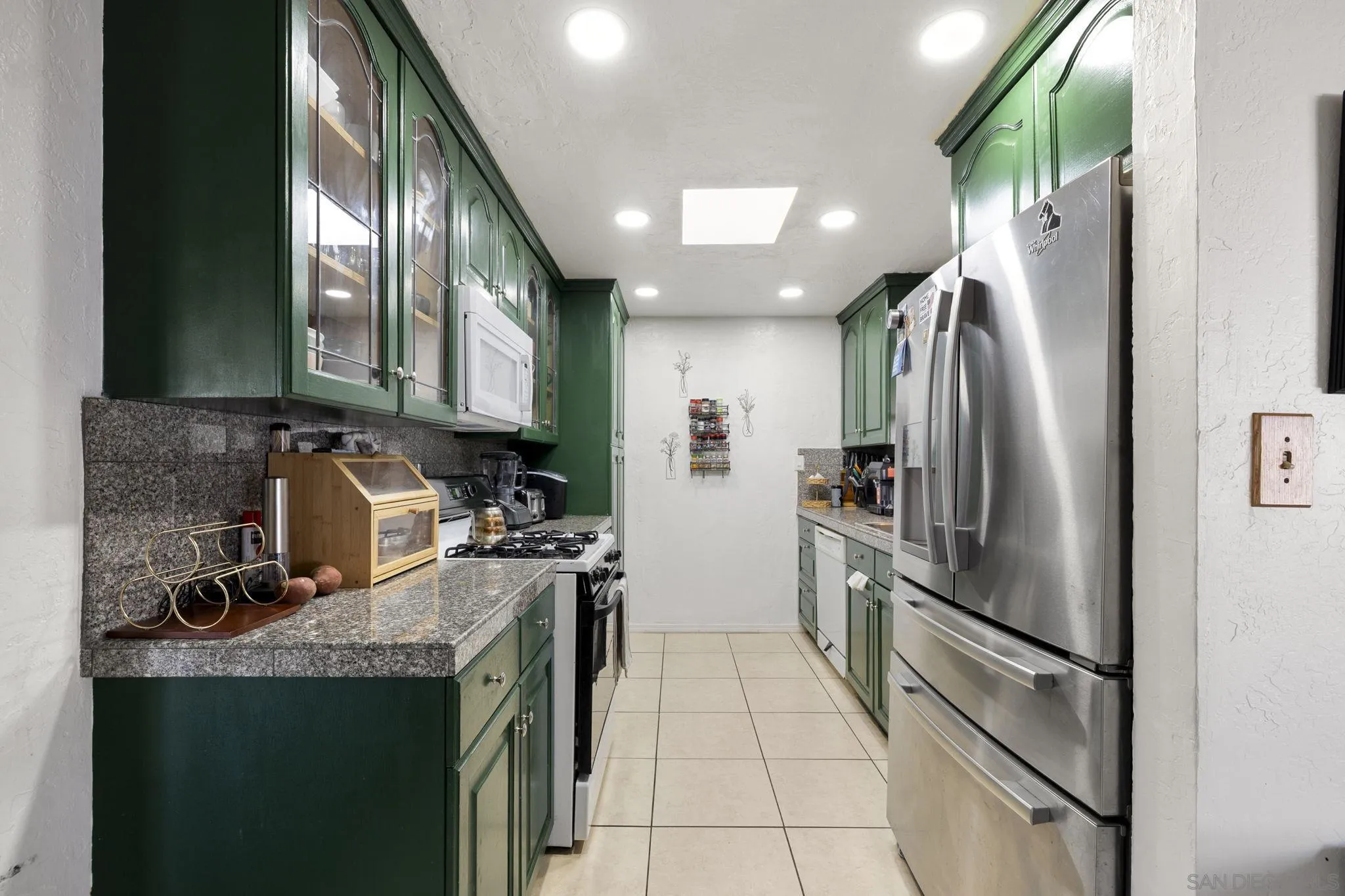 https://cdn.realtyfeed.com/cdn/127/260007454/980747f75c755142783c9769554fdaaa.webp