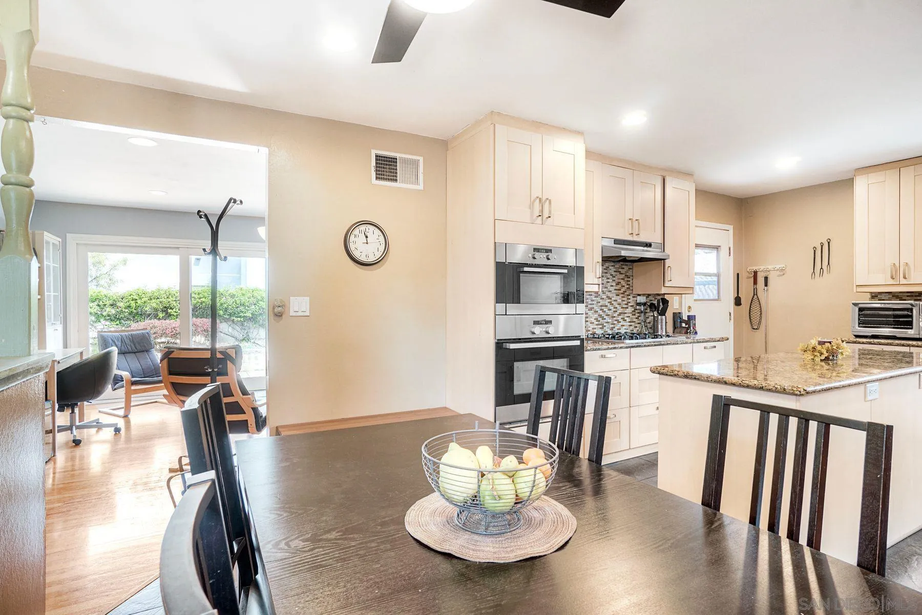 https://cdn.realtyfeed.com/cdn/127/260007458/56a40d56357069433b5e3f817d0ba239.webp