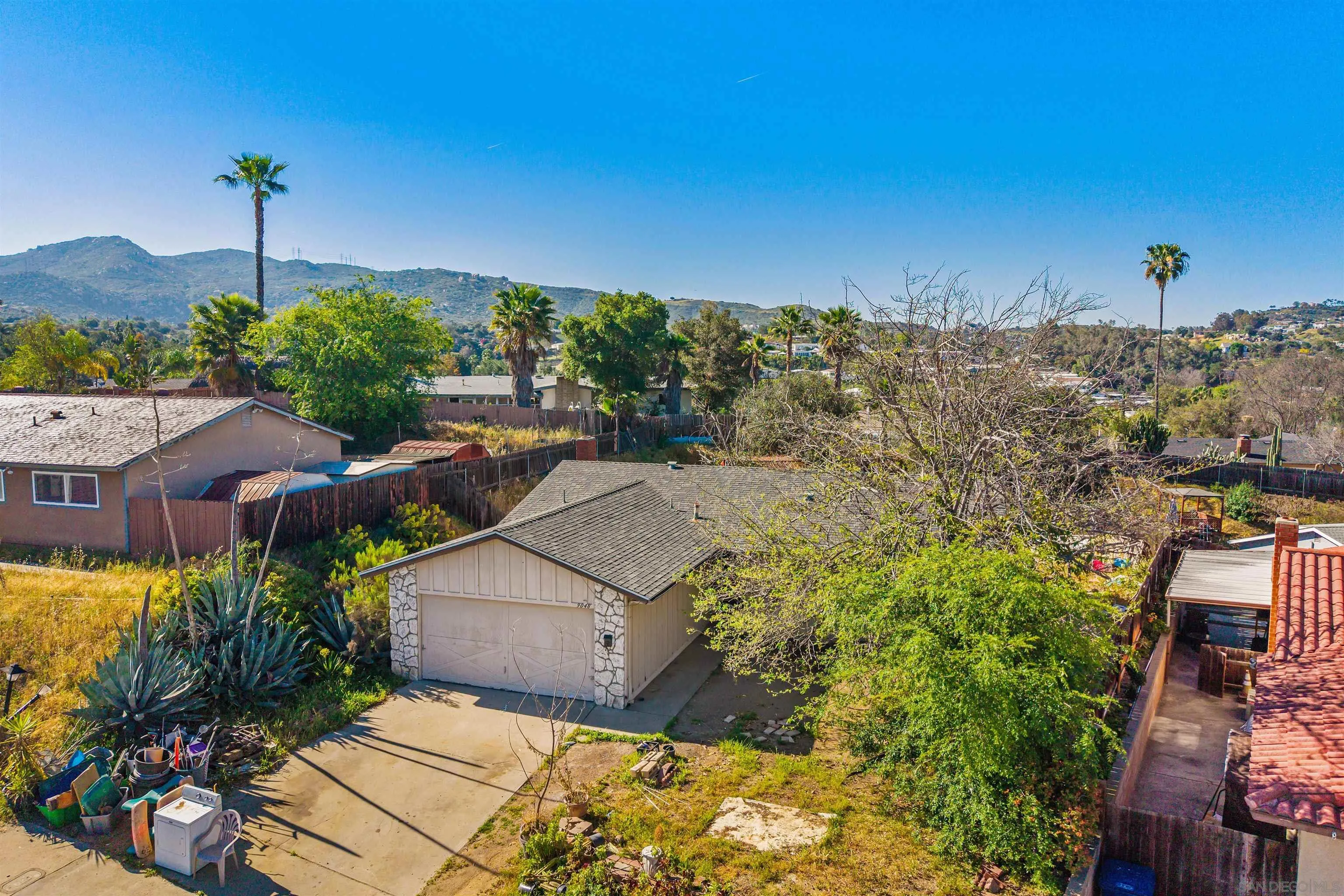 https://cdn.realtyfeed.com/cdn/127/260007459/e16bc001aebd452d9f0a64602373ff72.webp