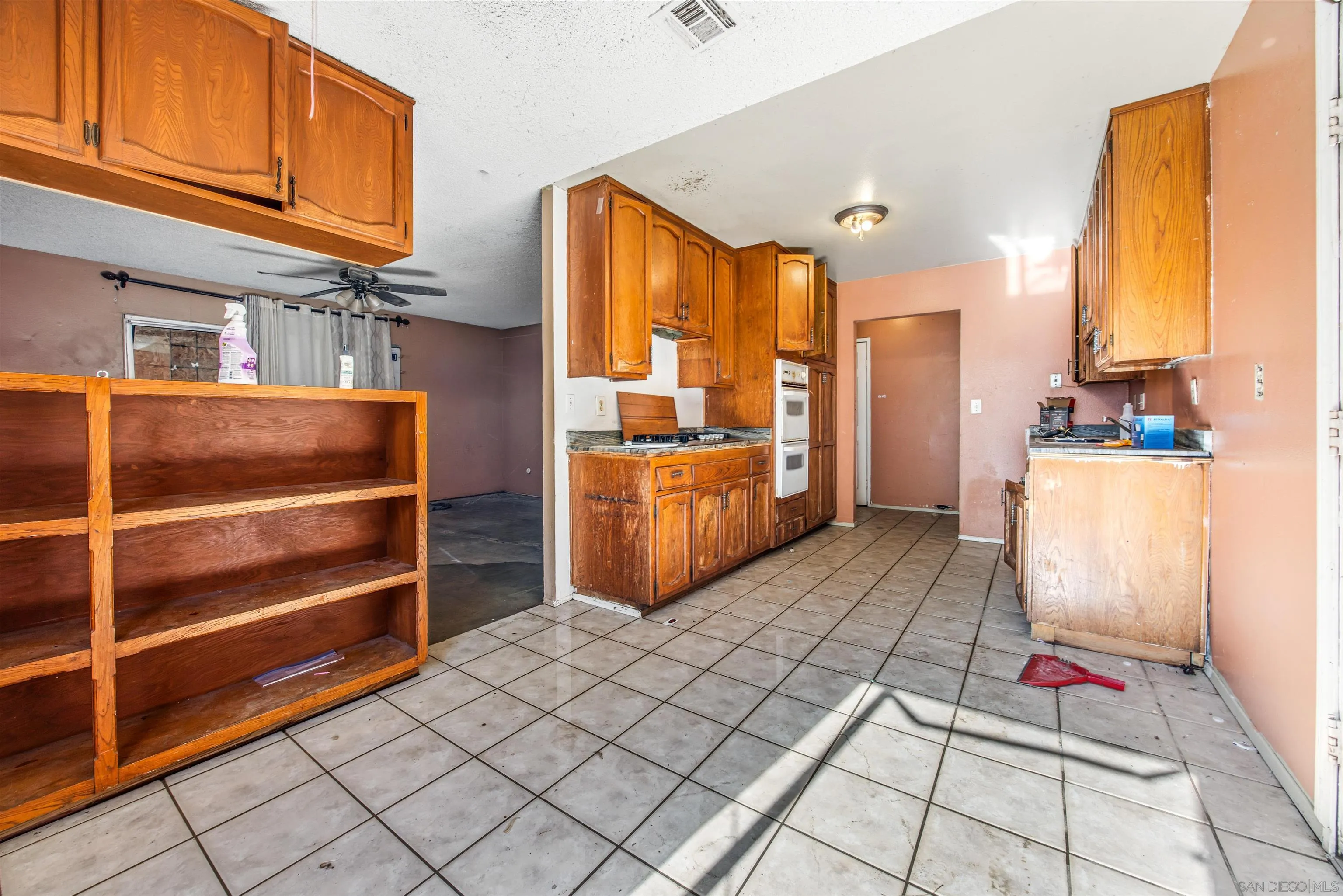 https://cdn.realtyfeed.com/cdn/127/260007459/f4e99061b1140bd81934b330702a1837.webp