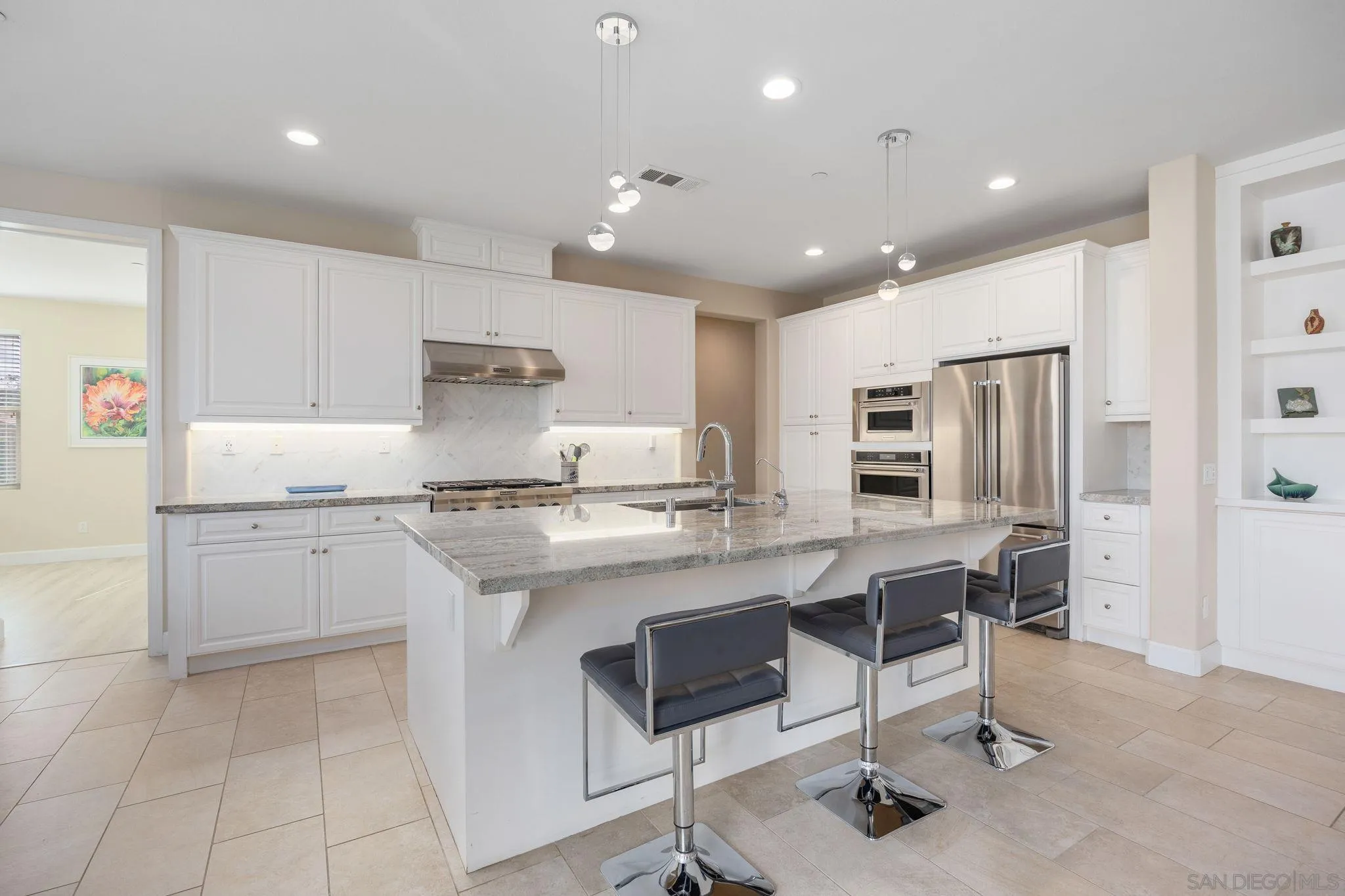 https://cdn.realtyfeed.com/cdn/127/260007466/1df2b09c257b6020c476b239859f73dd.webp