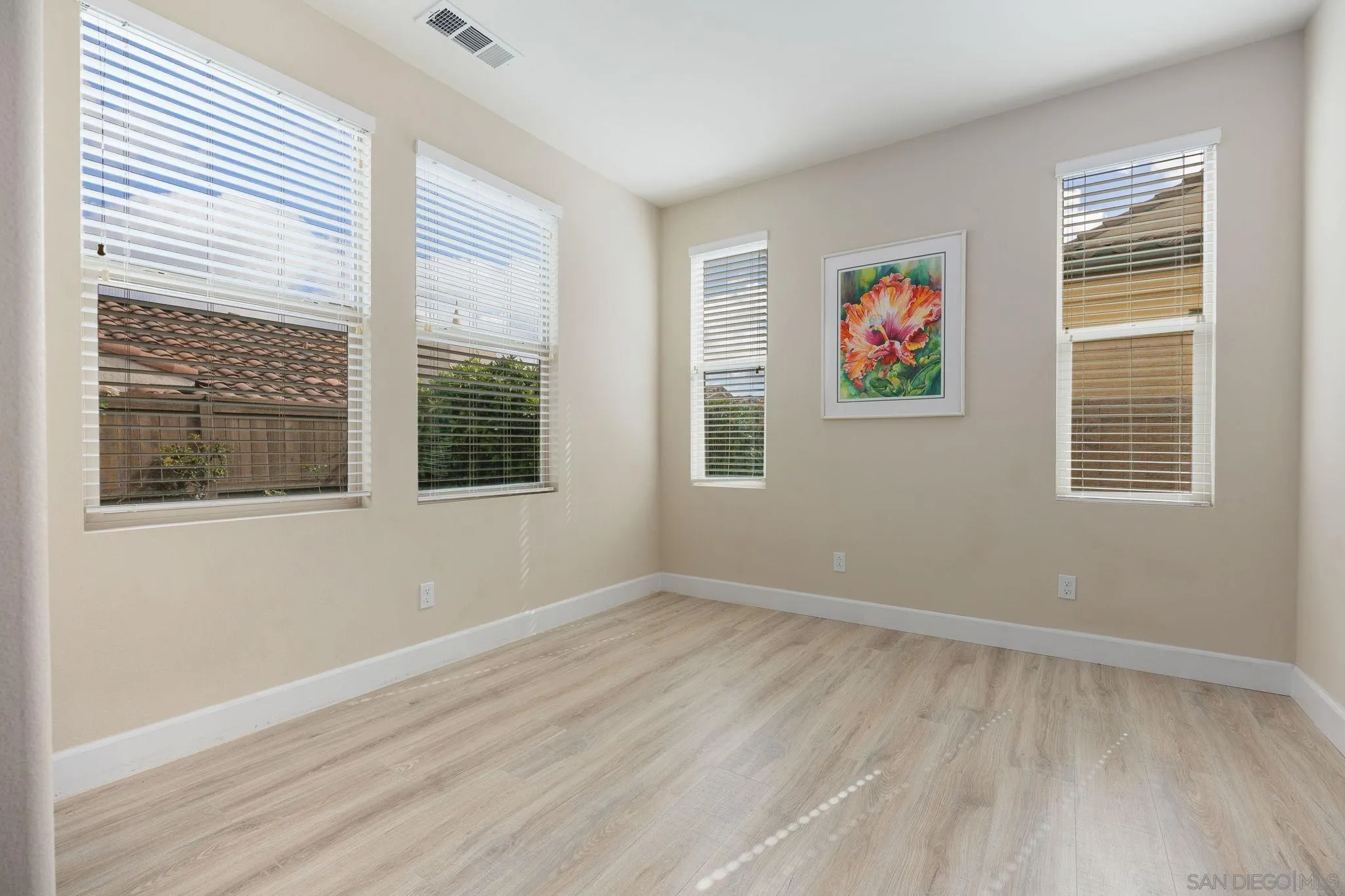 https://cdn.realtyfeed.com/cdn/127/260007466/425c7dcbd7a698de647b41f56a99b427.webp