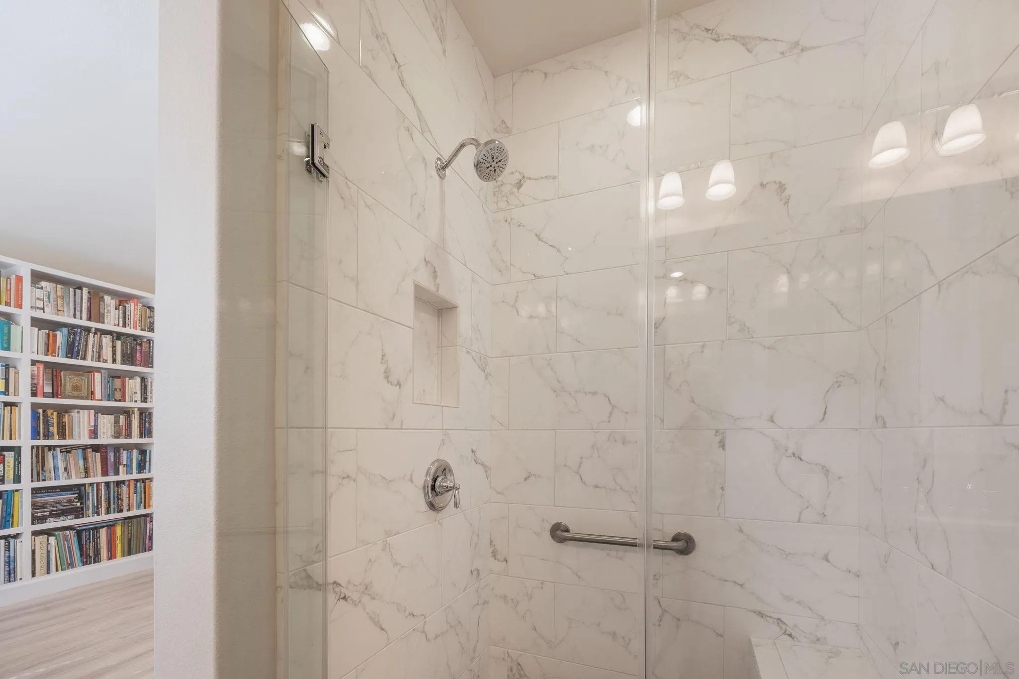 https://cdn.realtyfeed.com/cdn/127/260007466/7095908dce0f7a1c8b7e20886f0e8363.webp