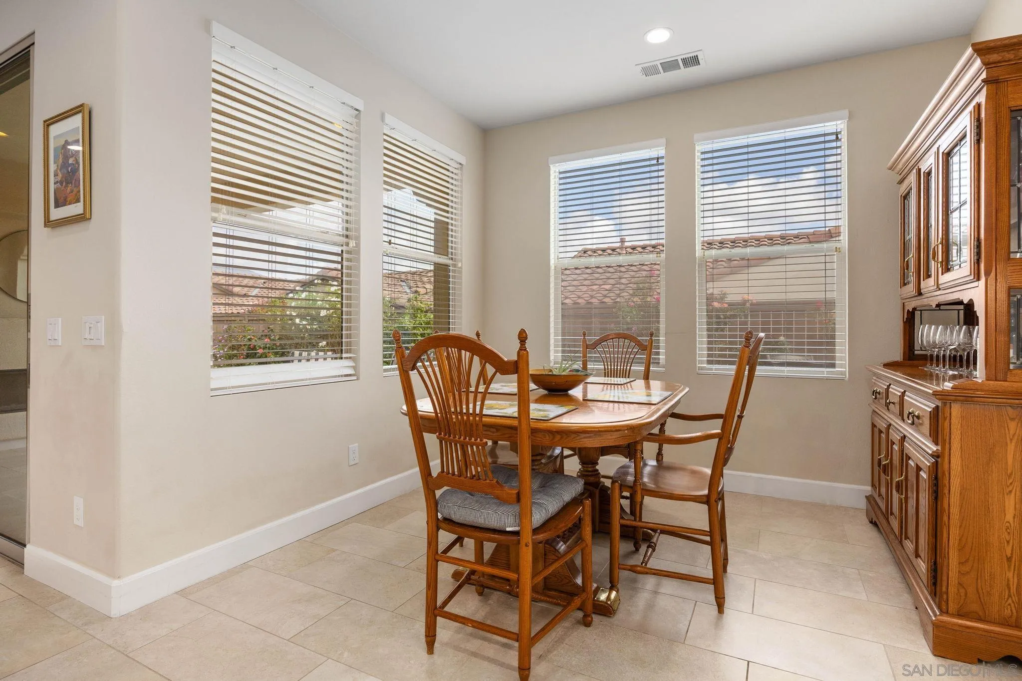 https://cdn.realtyfeed.com/cdn/127/260007466/8fac7d27e5aab5f2da3ff52f1263e2b2.webp