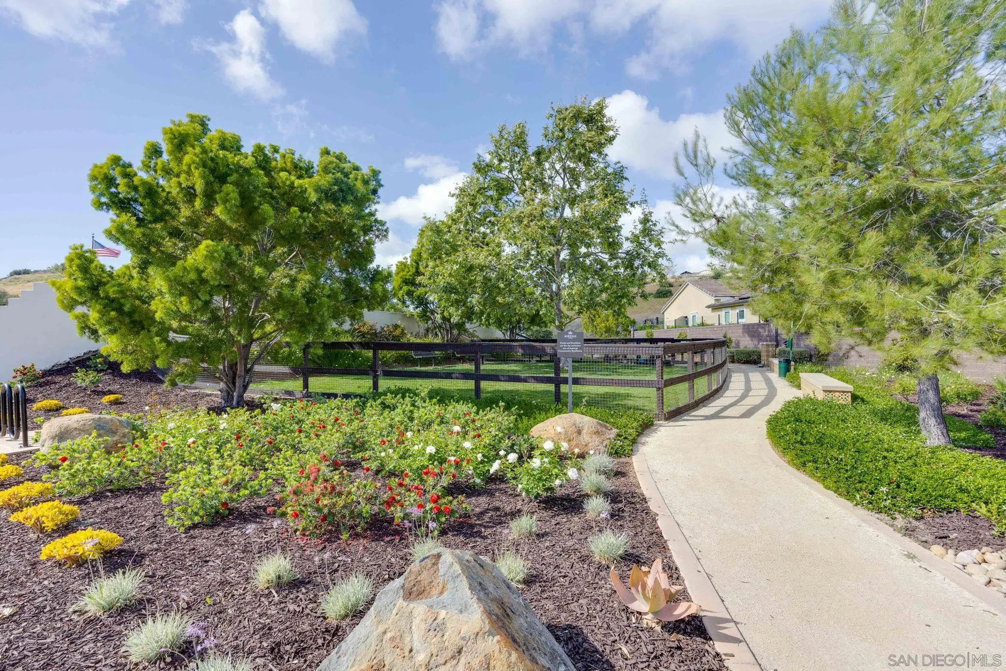 https://cdn.realtyfeed.com/cdn/127/260007466/9901f5f3175e0b80a962fe9de22cc351.webp