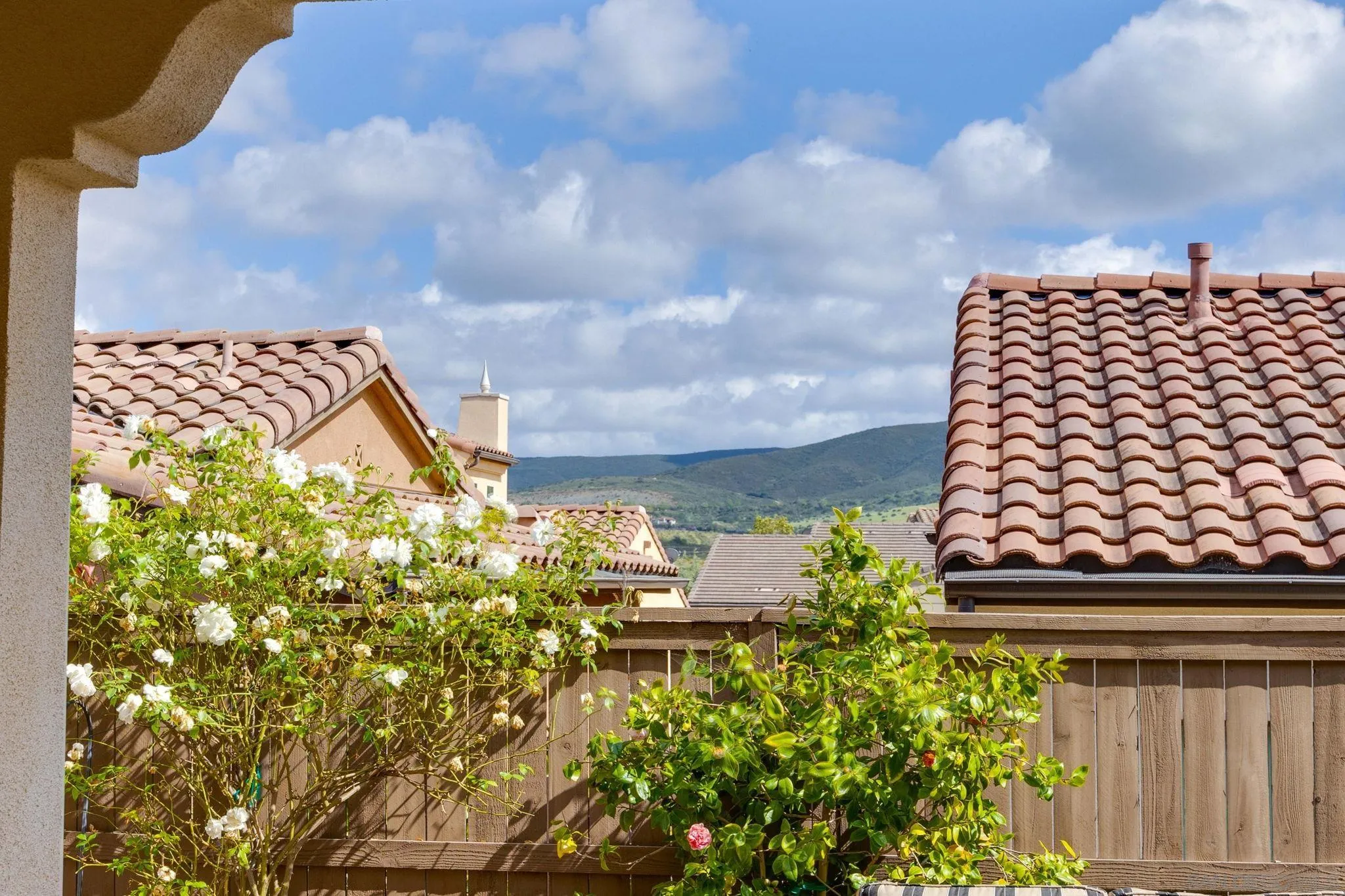 https://cdn.realtyfeed.com/cdn/127/260007466/9e2d6031f37d49036179abbfc00354b5.webp