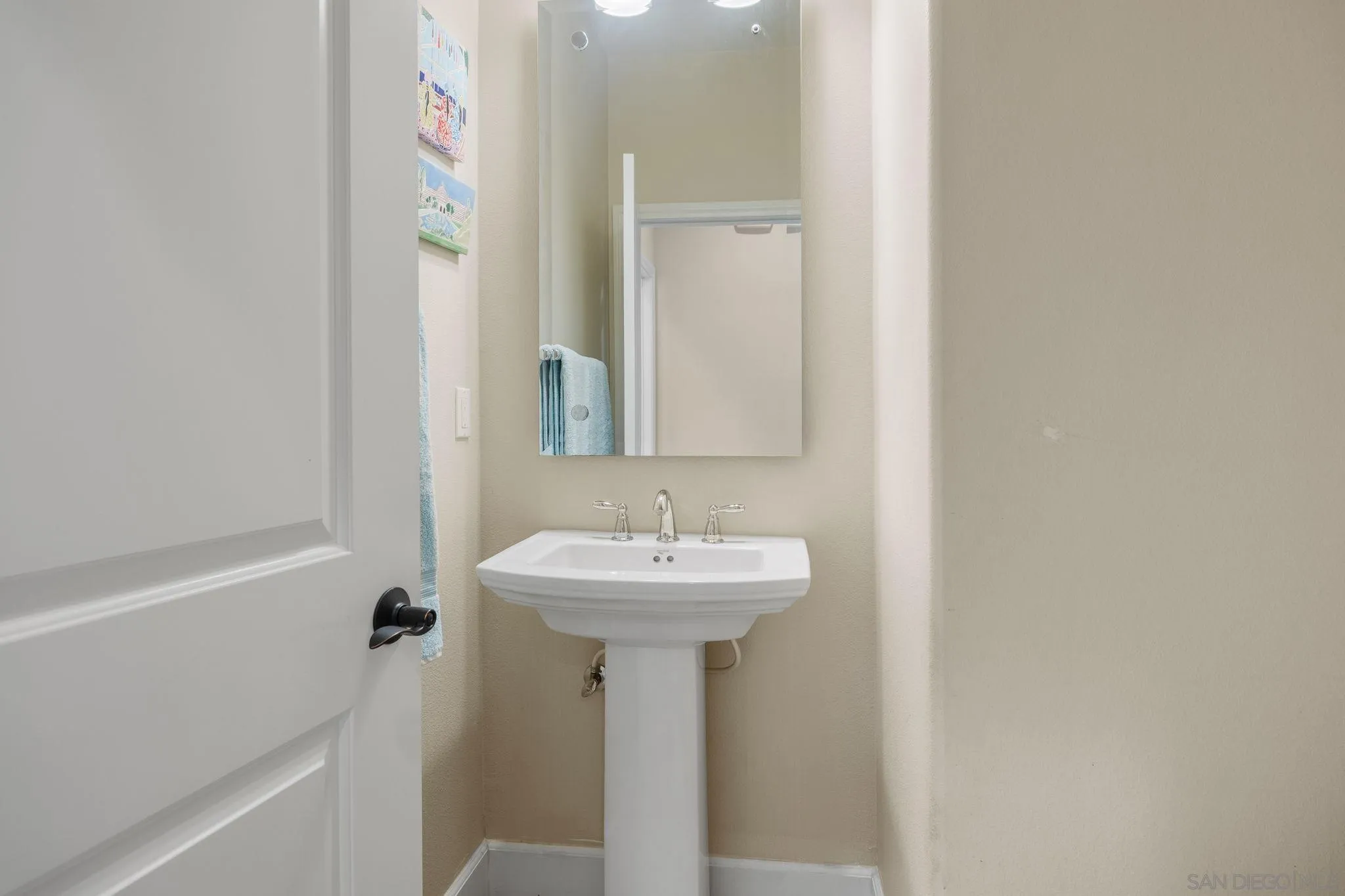 https://cdn.realtyfeed.com/cdn/127/260007466/b796be8c5e008ee6e5b4ad8341f8174e.webp