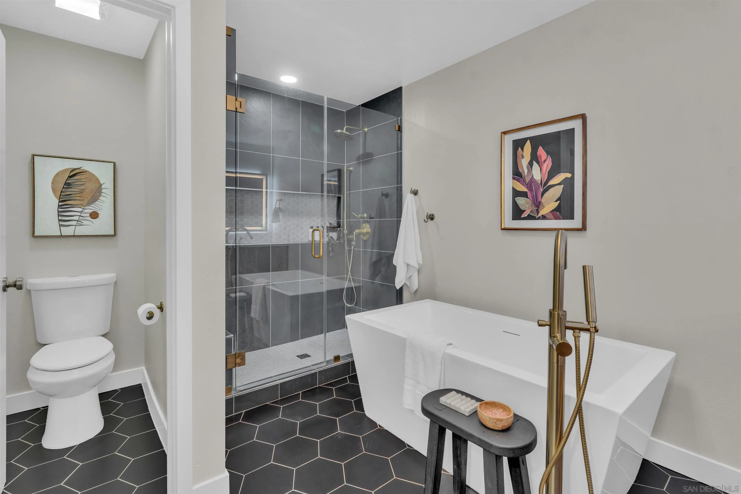 https://cdn.realtyfeed.com/cdn/127/260007475/363000d1abf550efd058367a7c1ea35e.webp