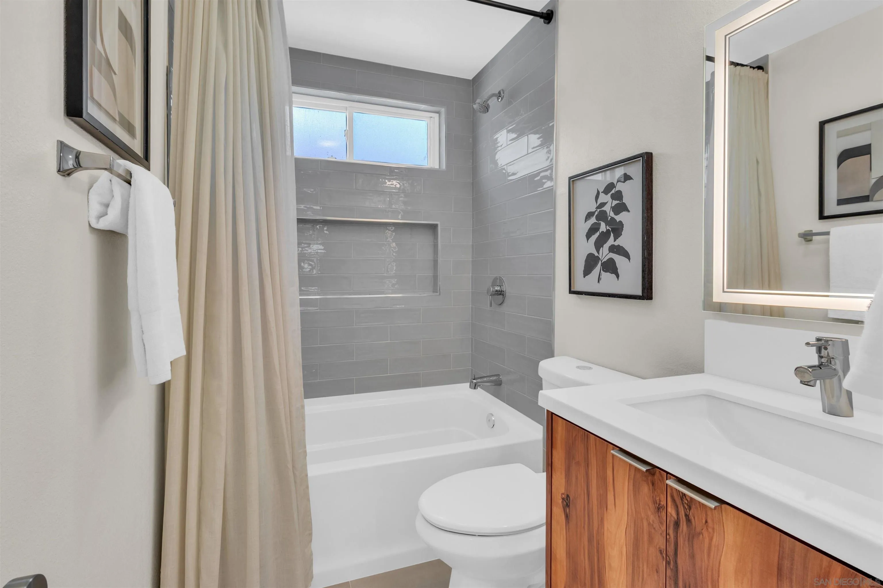https://cdn.realtyfeed.com/cdn/127/260007475/3b974ff89c99c2724573482be505e647.webp
