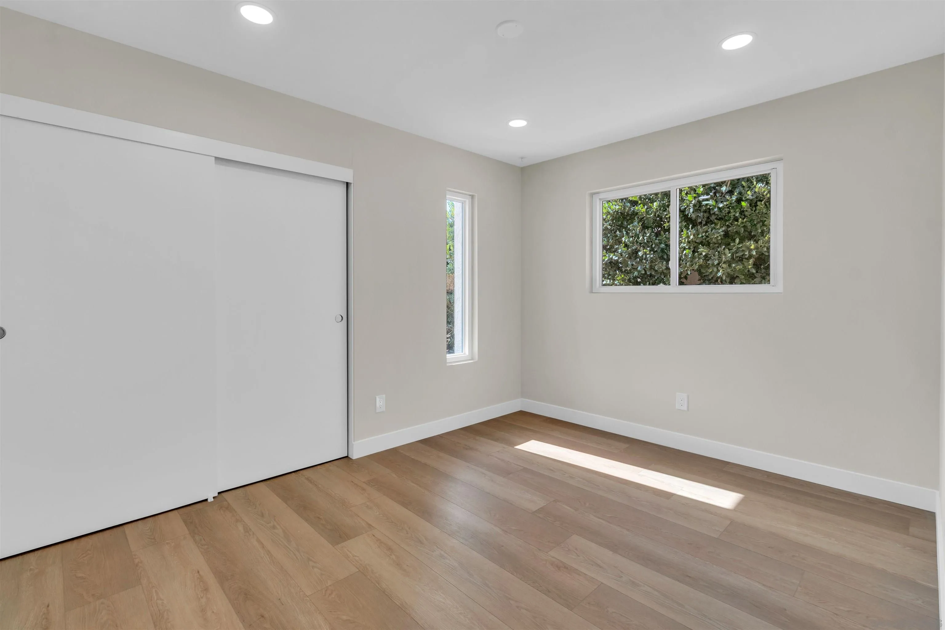 https://cdn.realtyfeed.com/cdn/127/260007475/caaafe59faa461068b1d05298dfcf6f5.webp