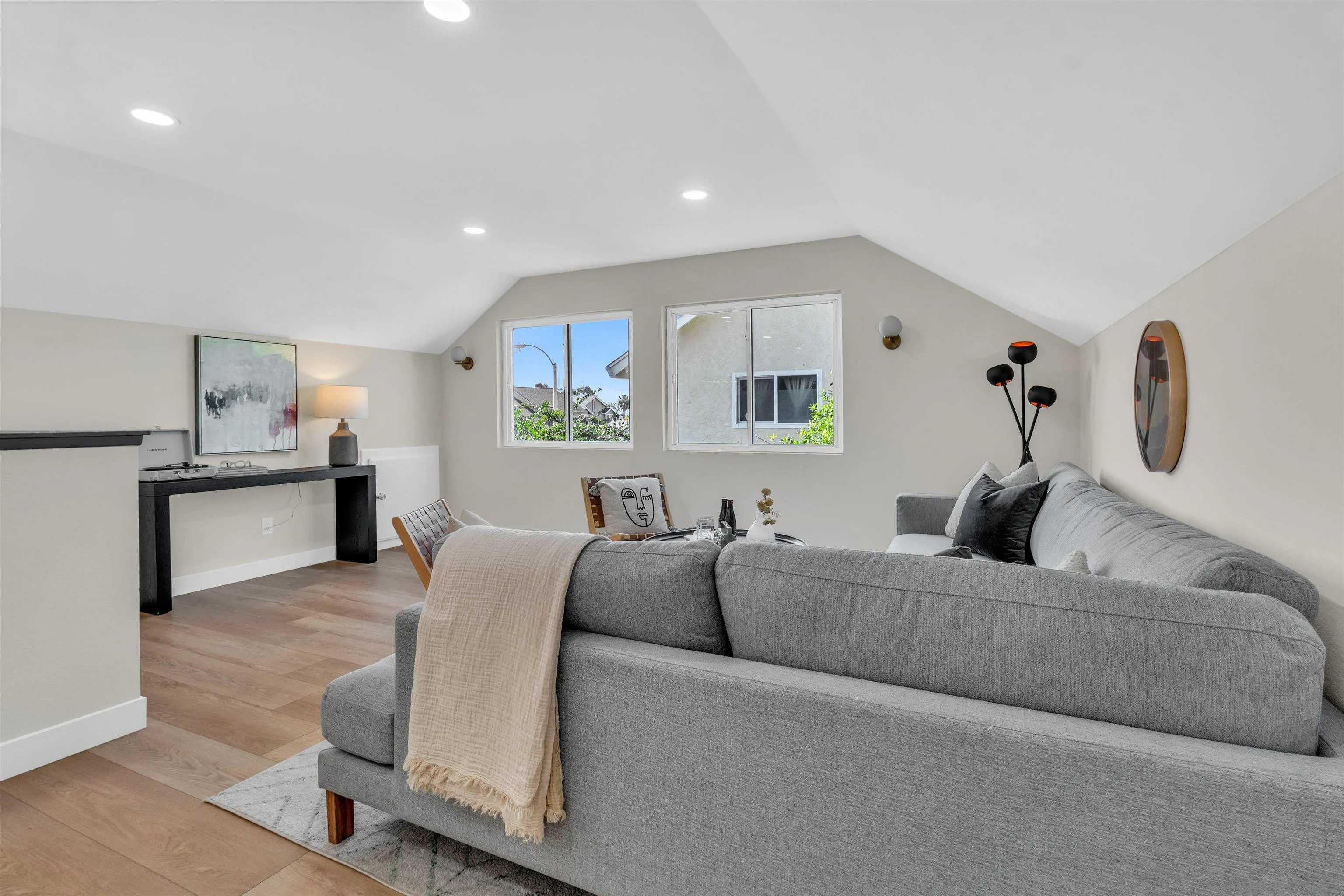 https://cdn.realtyfeed.com/cdn/127/260007475/ee65d6cd278d0897c4f16ee306c228bb.webp