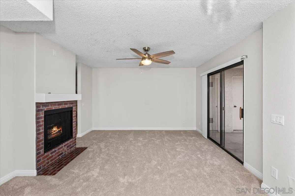 https://cdn.realtyfeed.com/cdn/127/260007476/0cd850c1caa00f3dcbe0cedf5439d9c2.webp