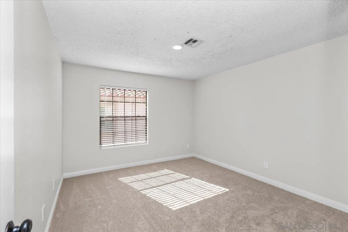 https://cdn.realtyfeed.com/cdn/127/260007476/caea92254275c926ae87b7f74d25f62a.webp