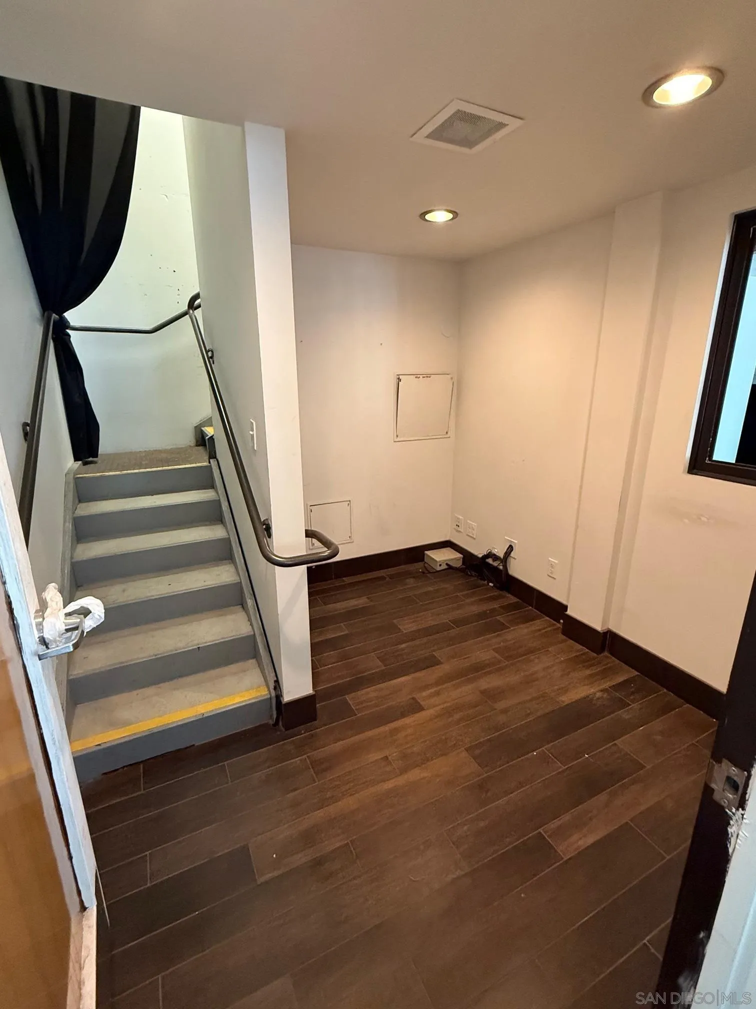 302 11th Ave, San Diego, CA, 92101