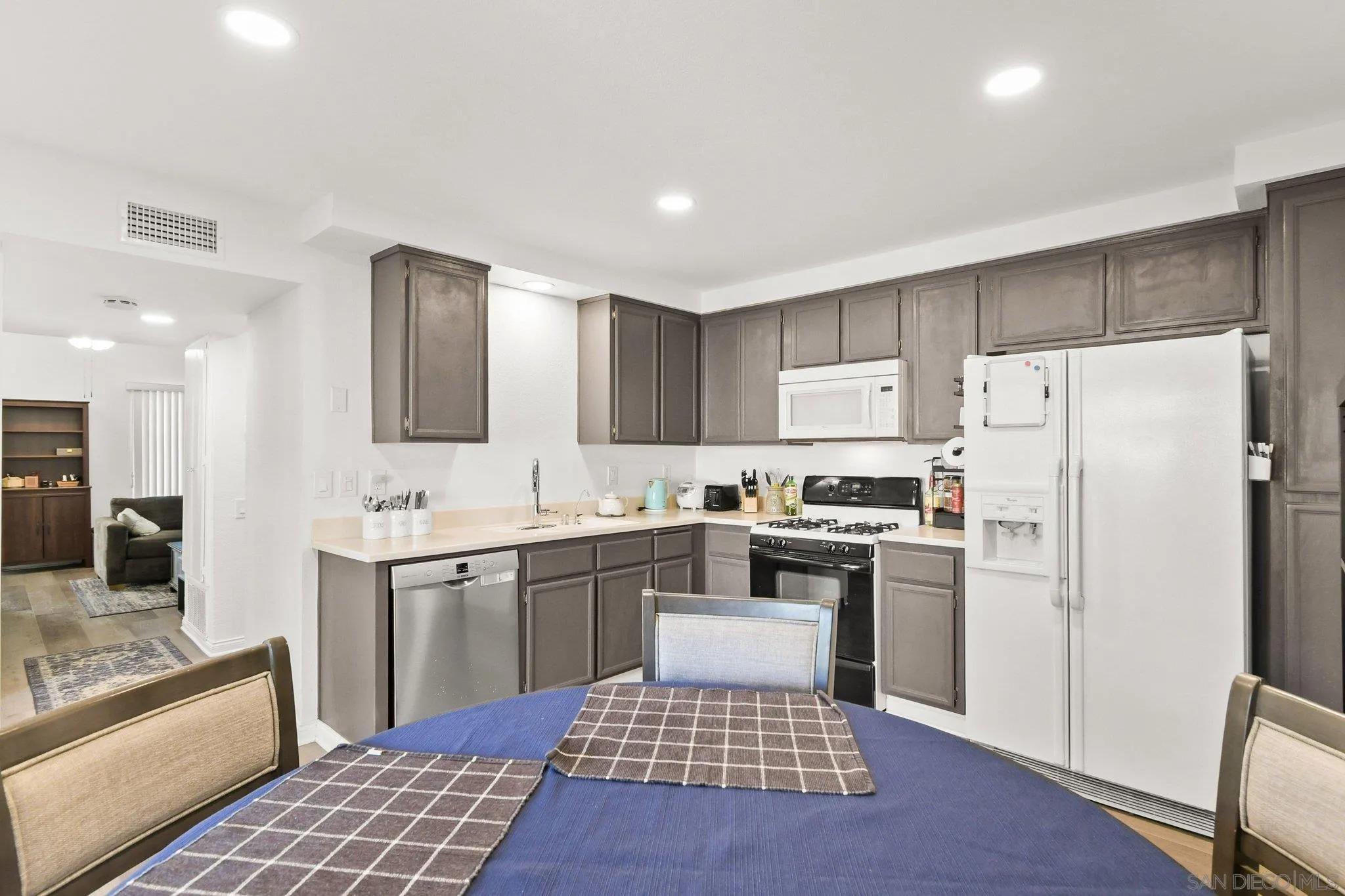 Photo #20: 260007479 Listing: Photo #20