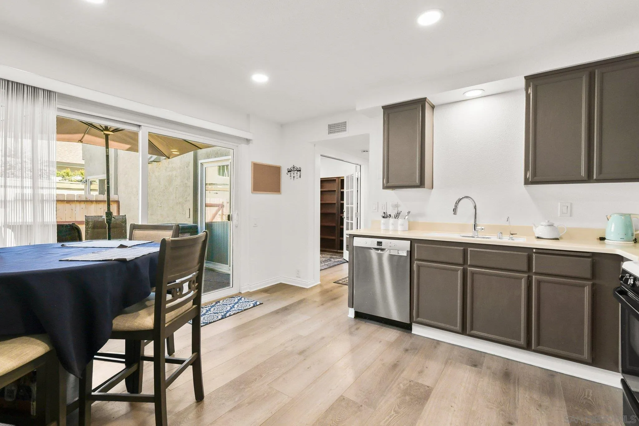 Photo #11: 260007479 Listing: Photo #11