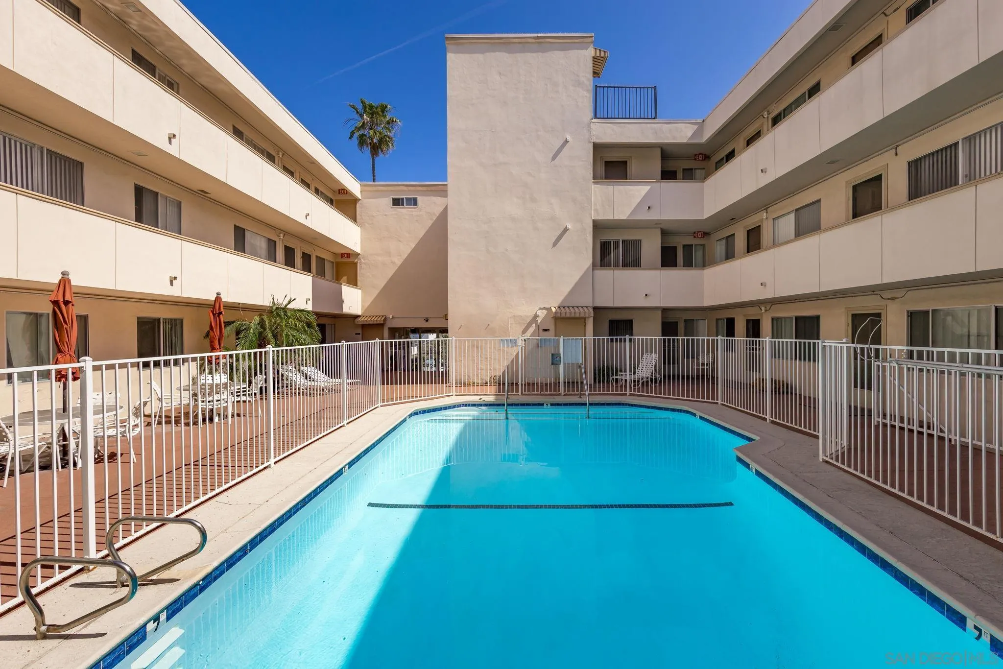 https://cdn.realtyfeed.com/cdn/127/260007484/8dc49631da8971fa87aef23921728f25.webp