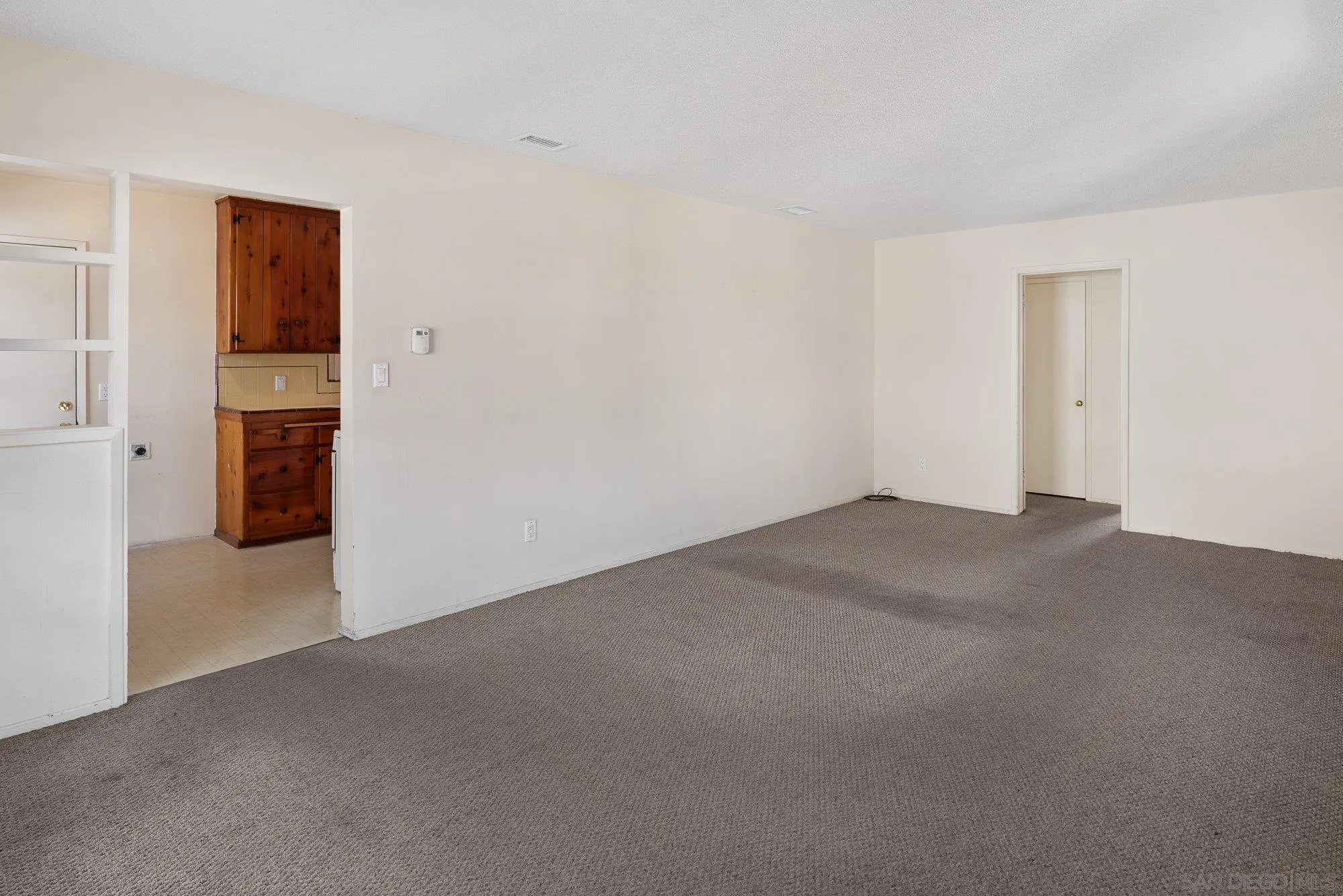 https://cdn.realtyfeed.com/cdn/127/260007485/310e3dedf15932f533a8ead88afc5a62.webp