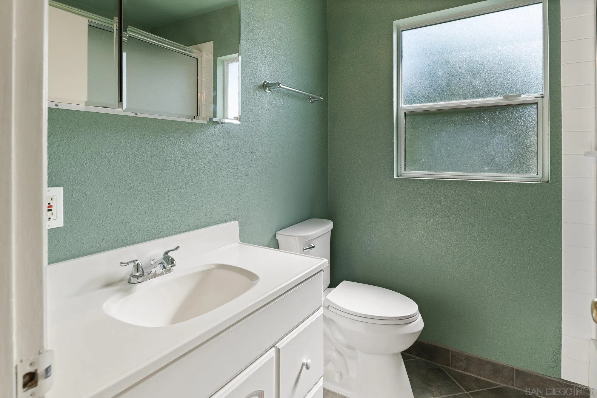 https://cdn.realtyfeed.com/cdn/127/260007485/a40b927176b7ac72ad95e08f68dfcfd8.webp