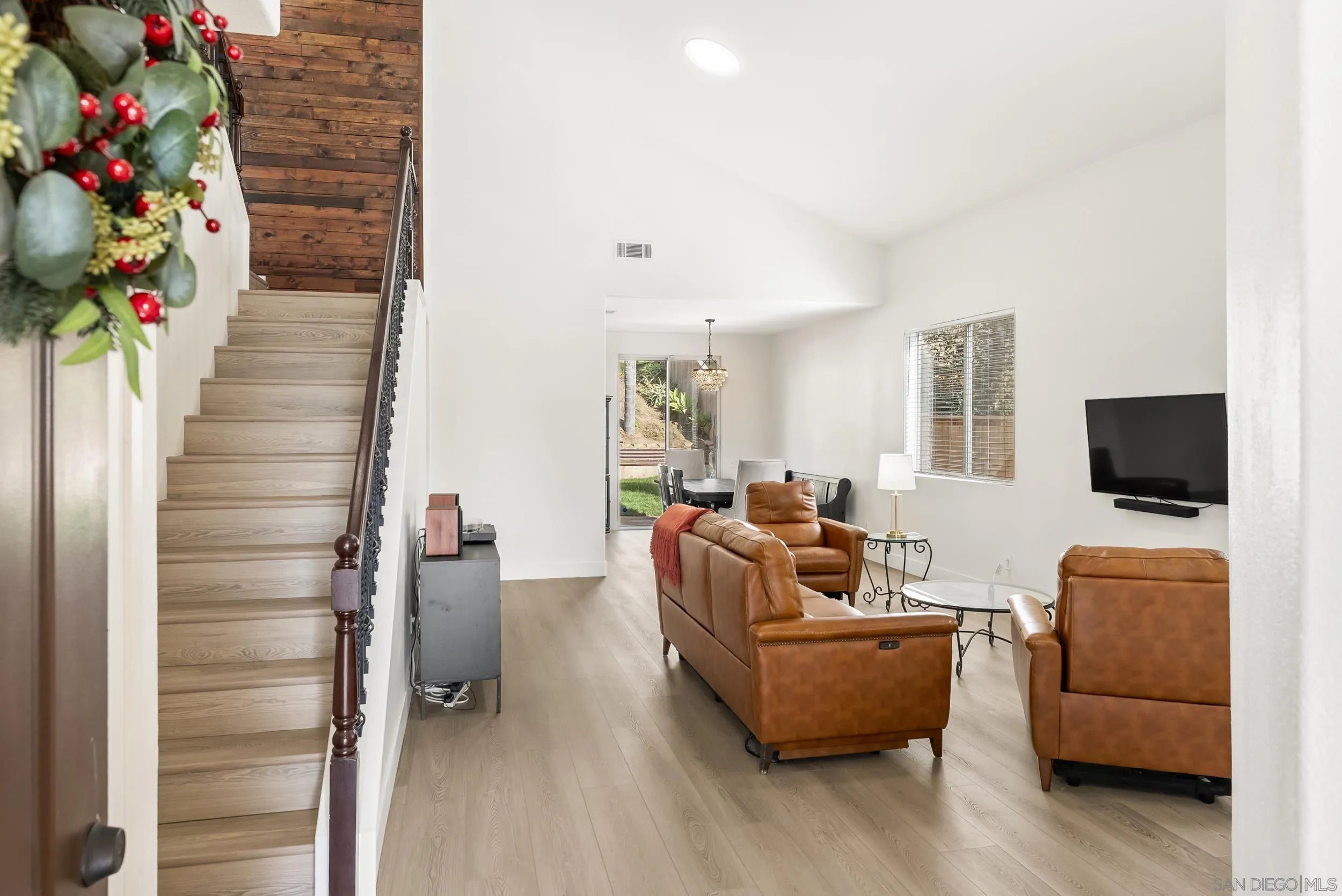 https://cdn.realtyfeed.com/cdn/127/260007491/3f3f7a5819939cefbadcddc15658ee1a.webp