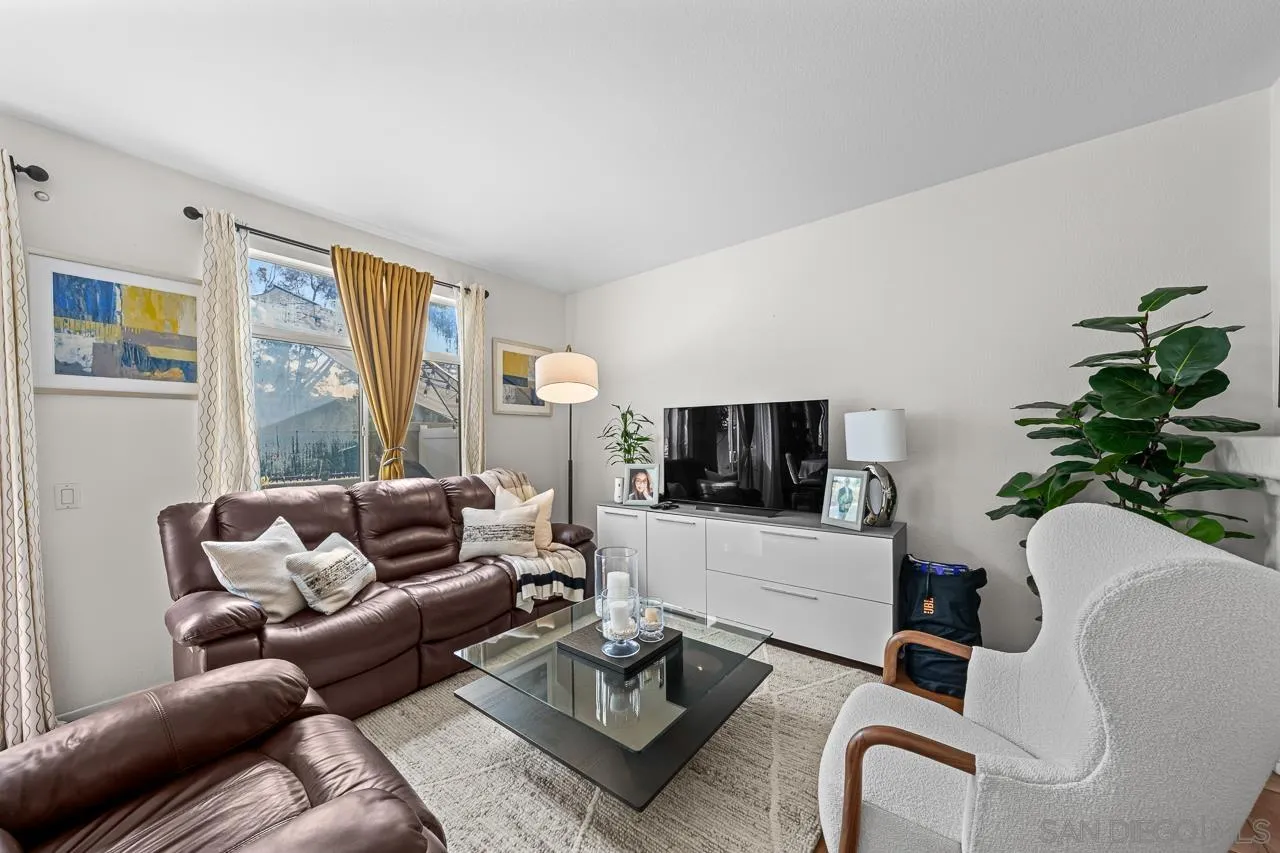 Photo #13: 260007493 Listing: Photo #13