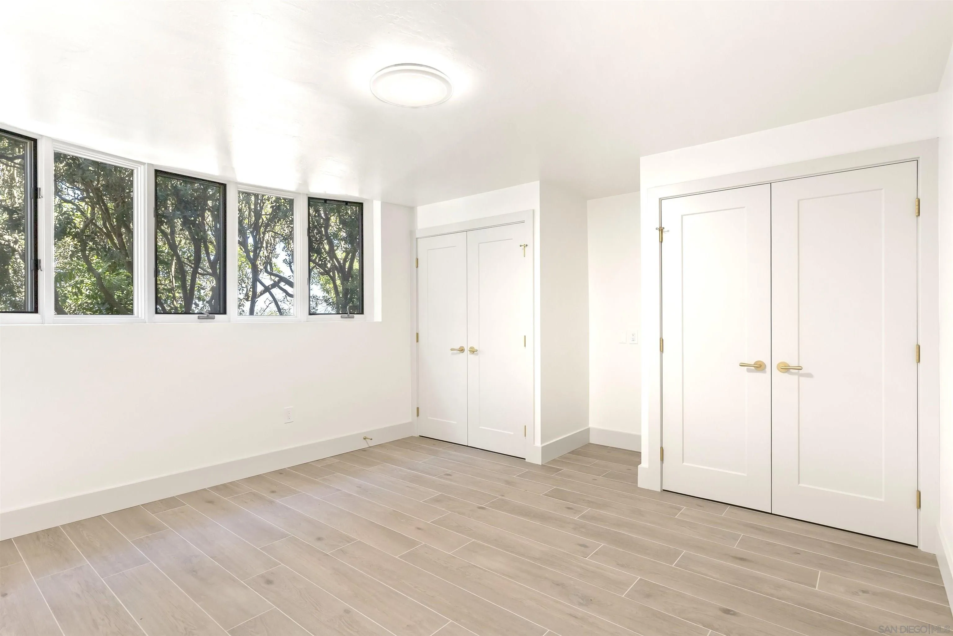 https://cdn.realtyfeed.com/cdn/127/260007494/b03f41a5e77a881f0eb8f5157b9aef33.webp