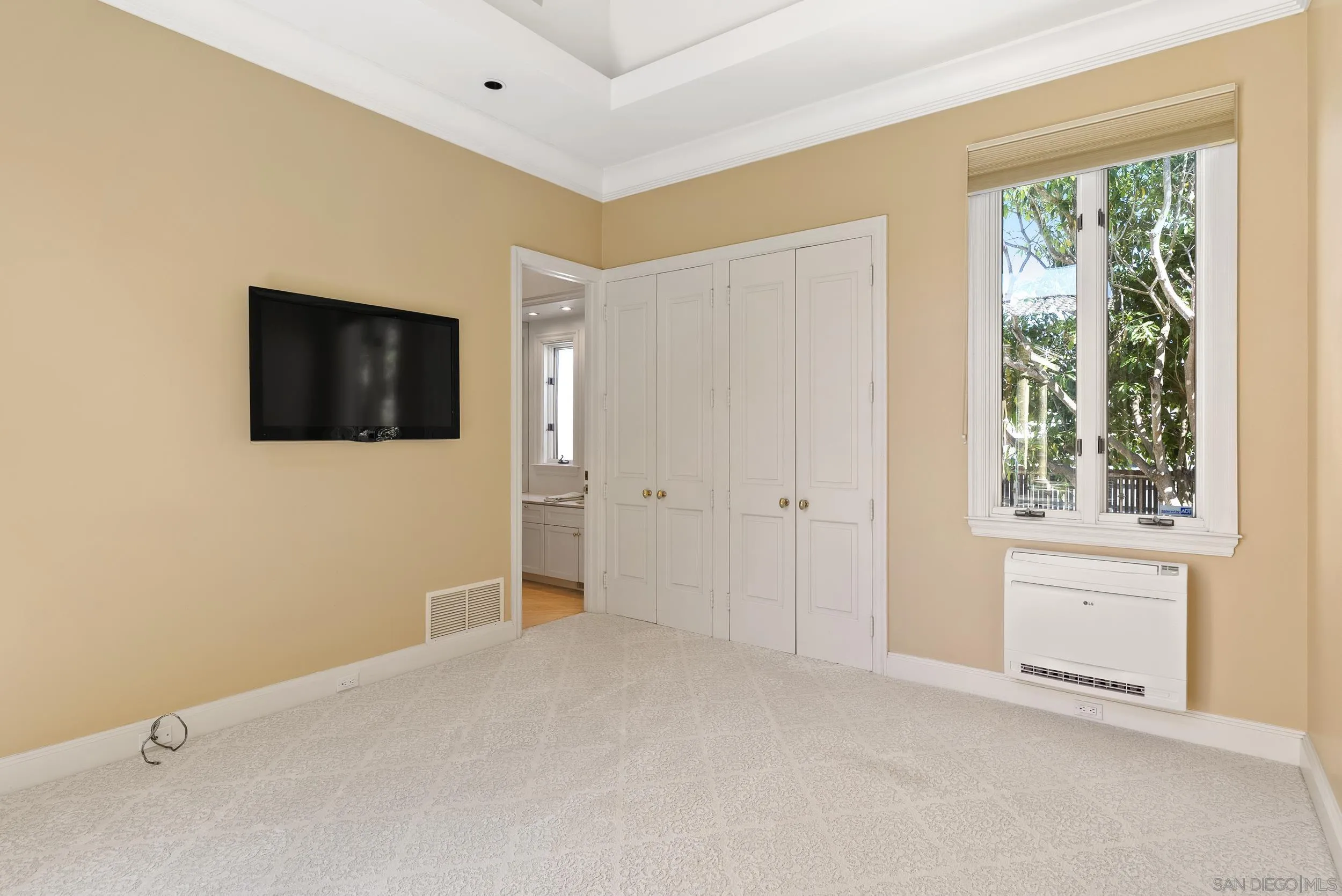 https://cdn.realtyfeed.com/cdn/127/260007494/ca57e75525faf9db7b5a70d39a758750.webp