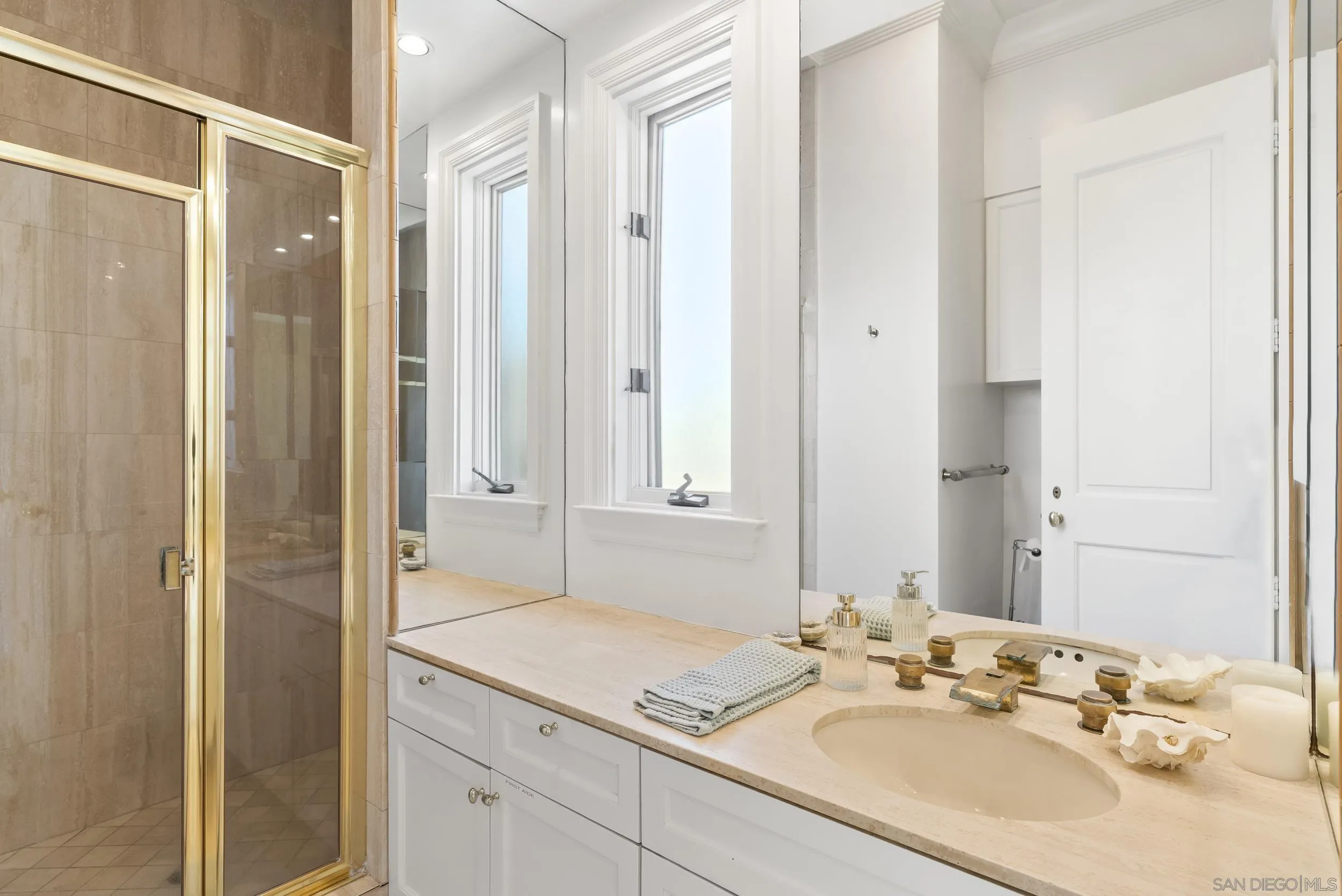 https://cdn.realtyfeed.com/cdn/127/260007494/f45fd27737c2a1cceded947f6adb609f.webp
