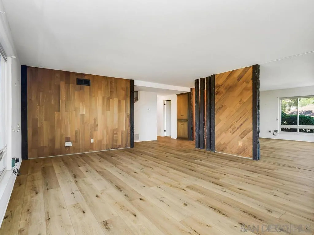 https://cdn.realtyfeed.com/cdn/127/260007495/d9df53966653df0582ae4c237c384f29.webp