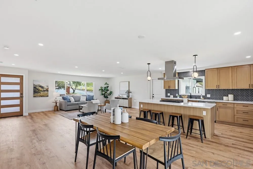 https://cdn.realtyfeed.com/cdn/127/260007511/cd41f3e752823b66d87ff921a08de2a7.webp