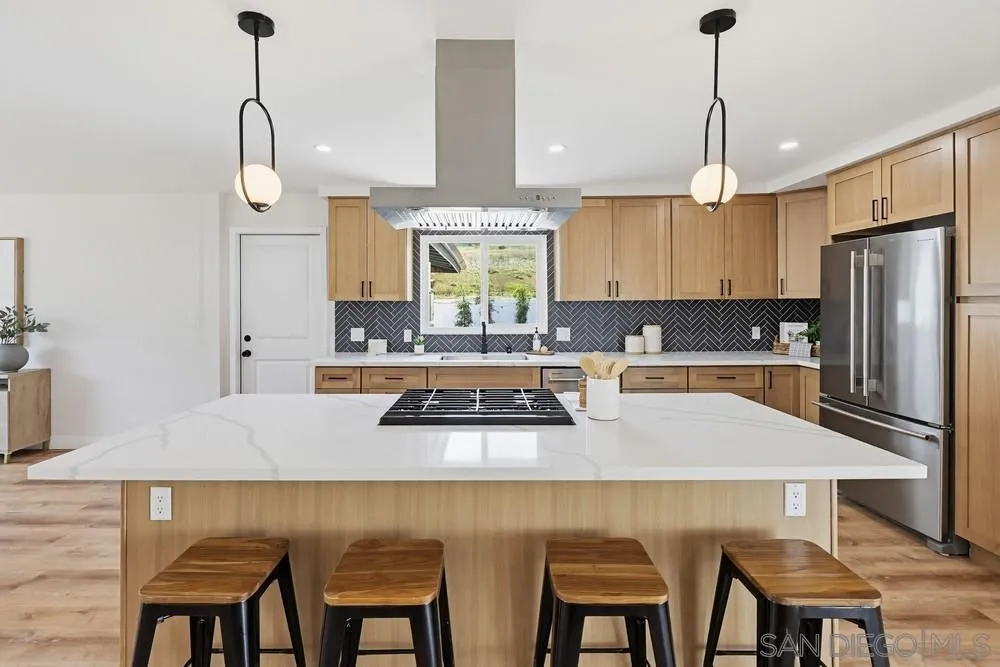 https://cdn.realtyfeed.com/cdn/127/260007511/ee073724ecb6dad8face8ad14ae19642.webp