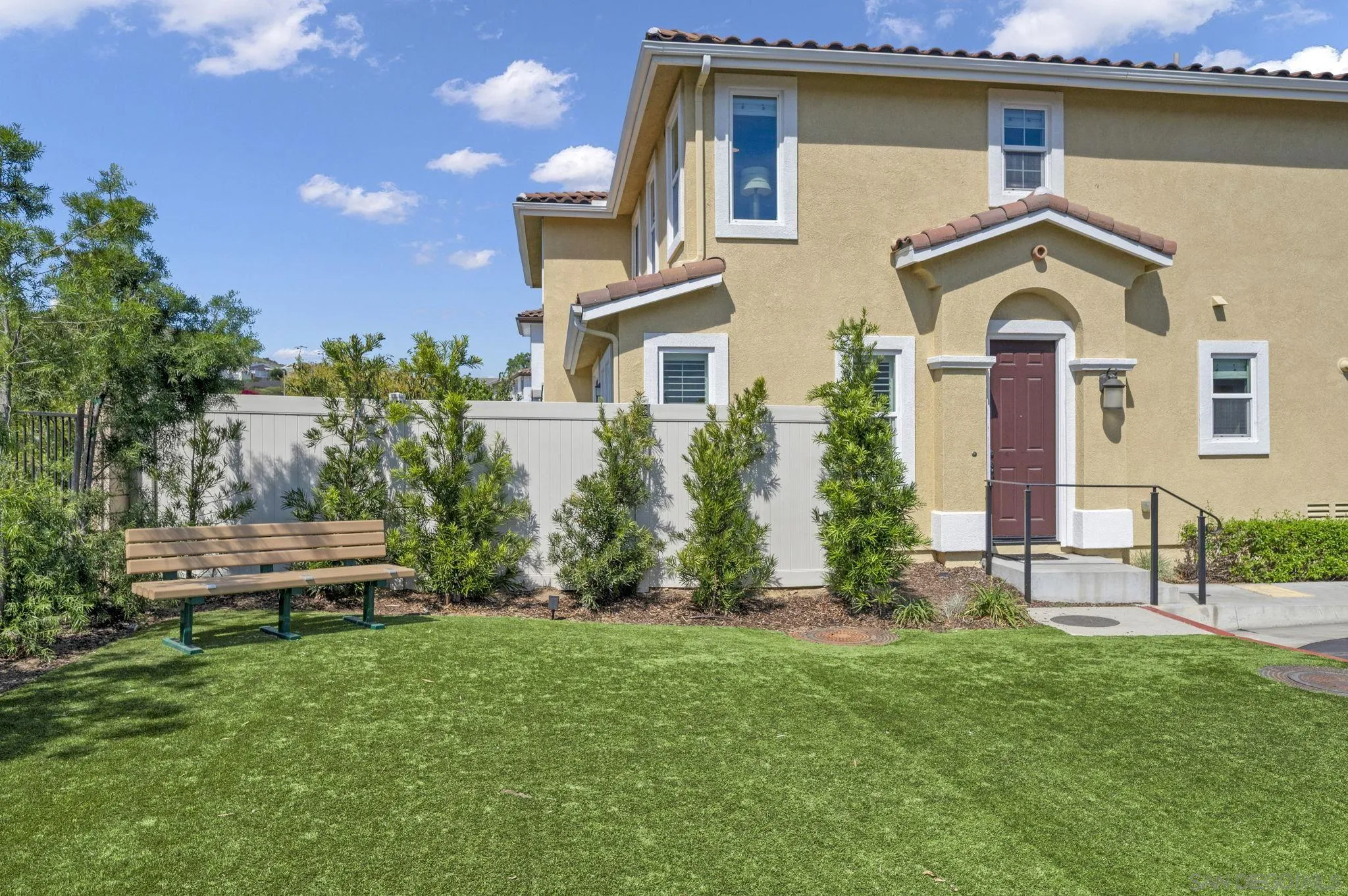 Photo #1: 260007515 Listing: Photo #1