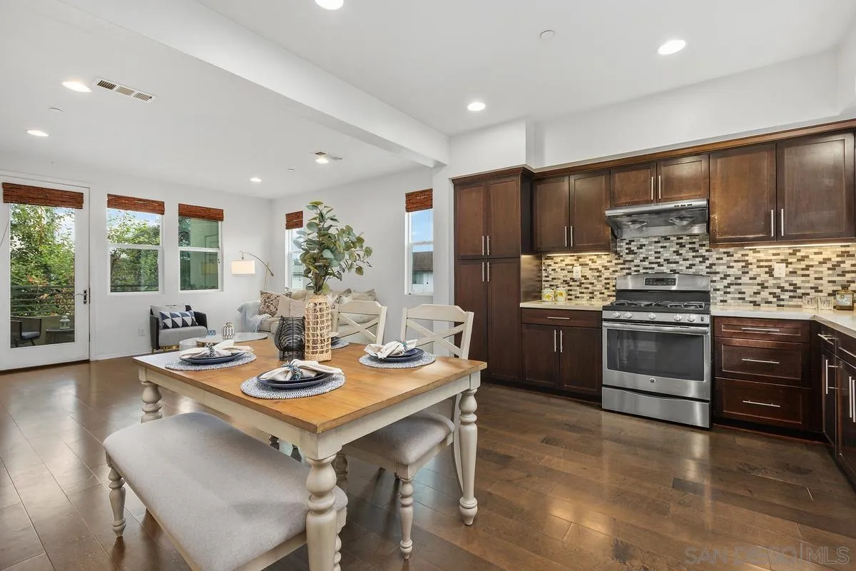 Photo #17: 260007516 Listing: Photo #17