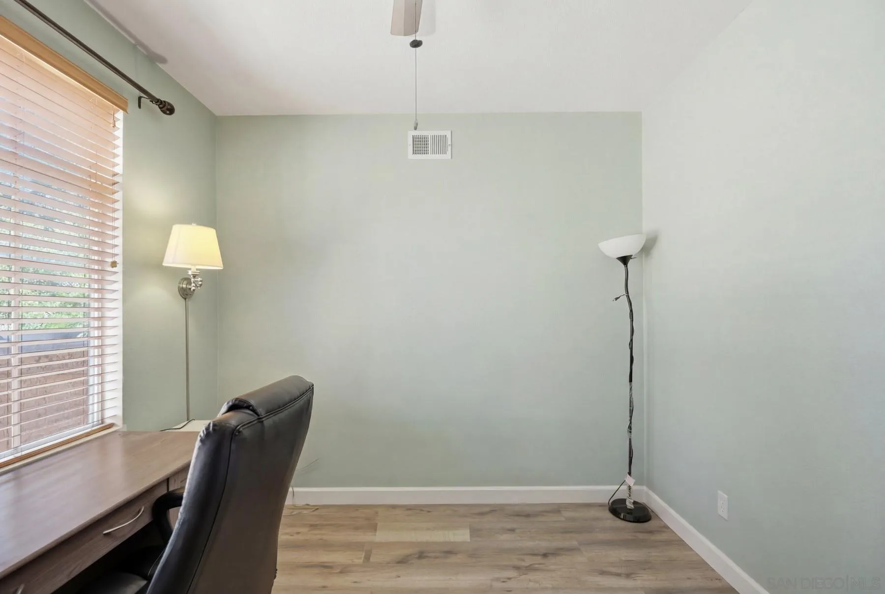 https://cdn.realtyfeed.com/cdn/127/260007519/80e8715b1923d4eb723fda0547888bf5.webp