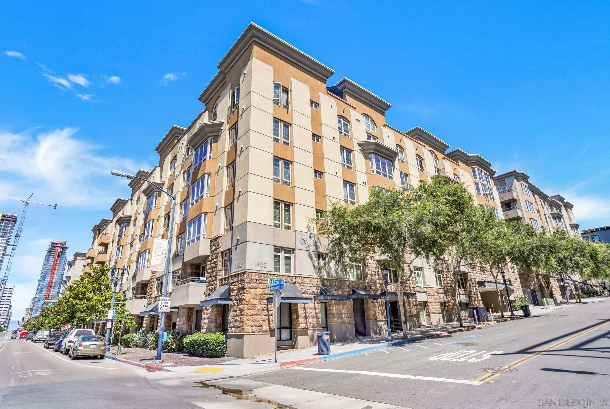 https://cdn.realtyfeed.com/cdn/127/260007522/42e0600e96b7c9e2250fff2d063ca50d.webp