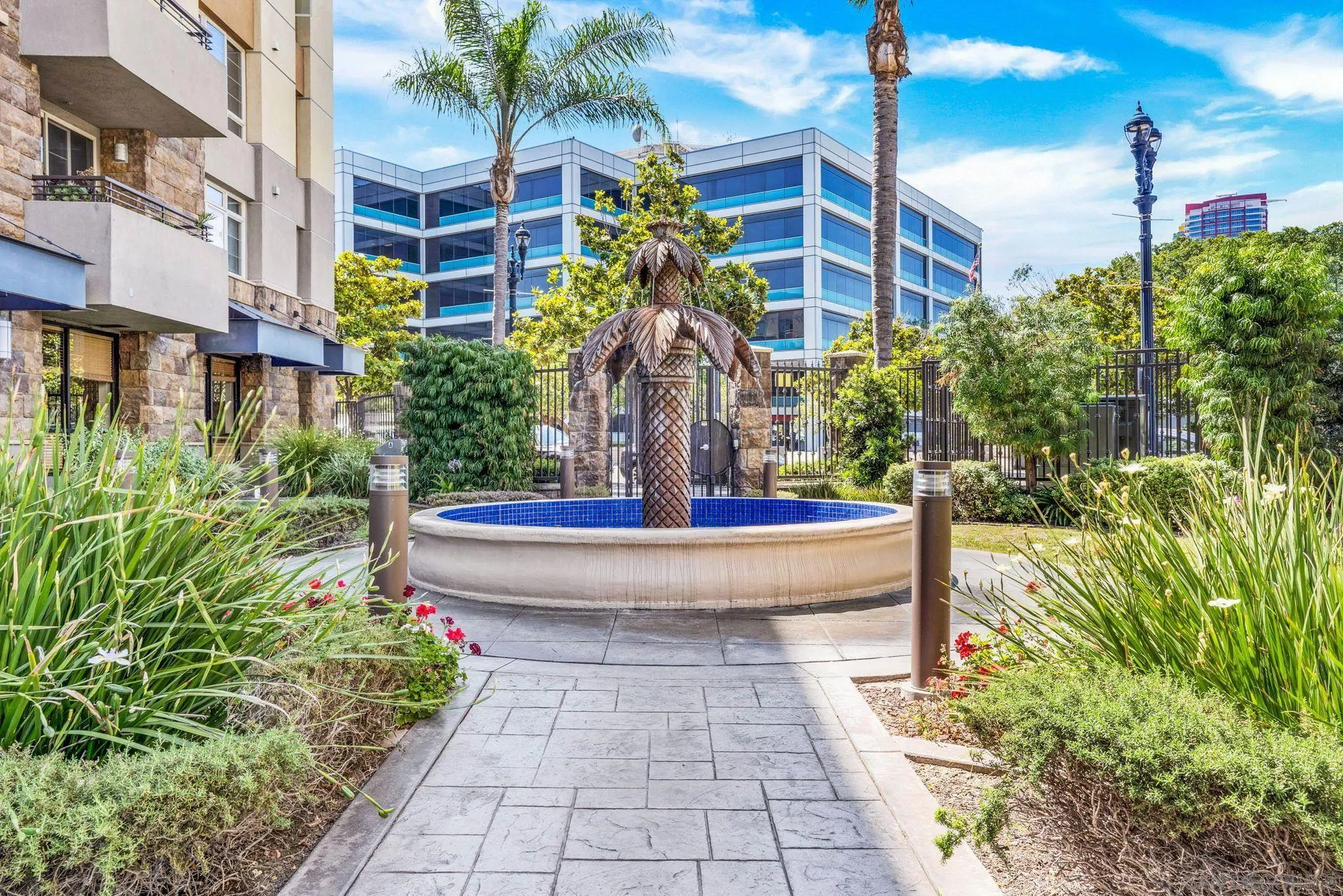 https://cdn.realtyfeed.com/cdn/127/260007522/859b12f97b8ebc0a617be19d3e80c37d.webp