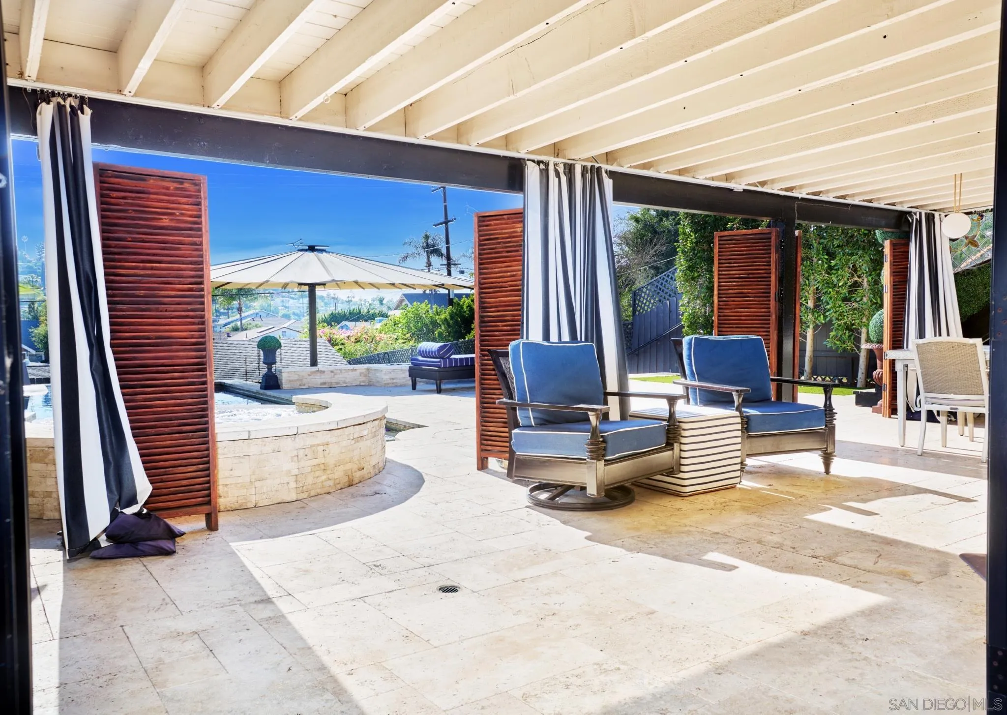 https://cdn.realtyfeed.com/cdn/127/260007525/f6468d138a43b936419f46da40babf66.webp